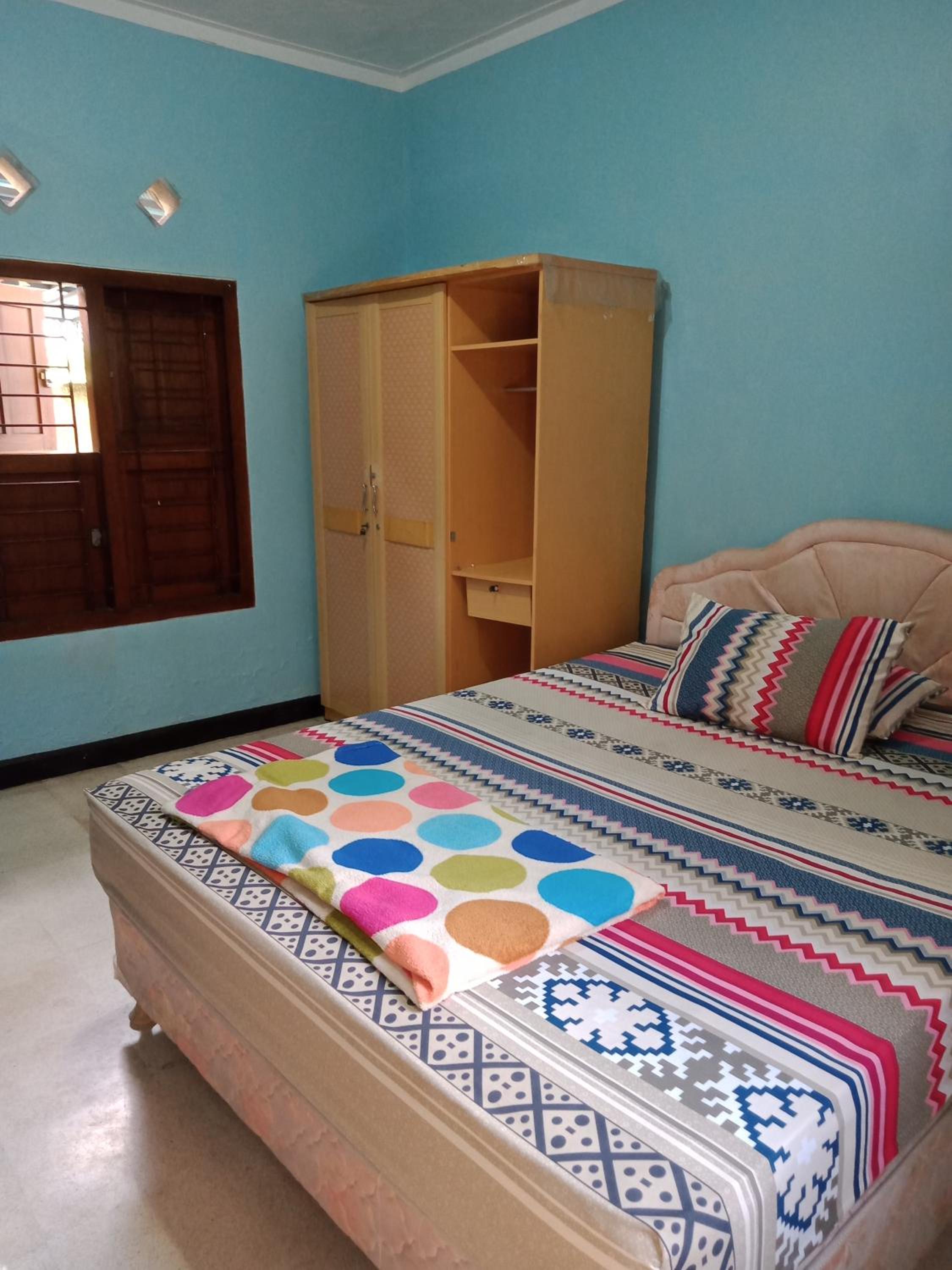 Queen Room photo 1
