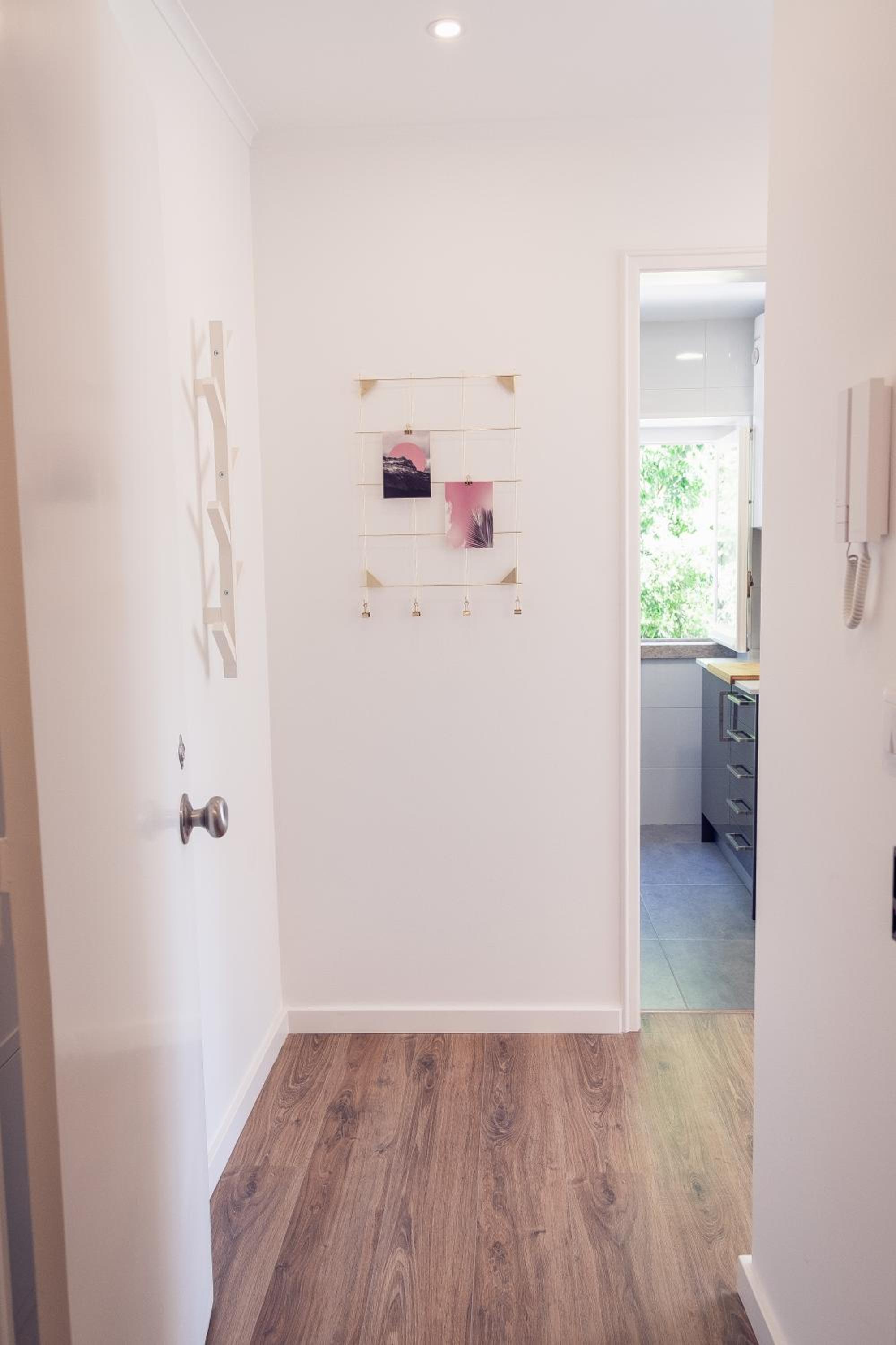 One-Bedroom Apartment photo 3