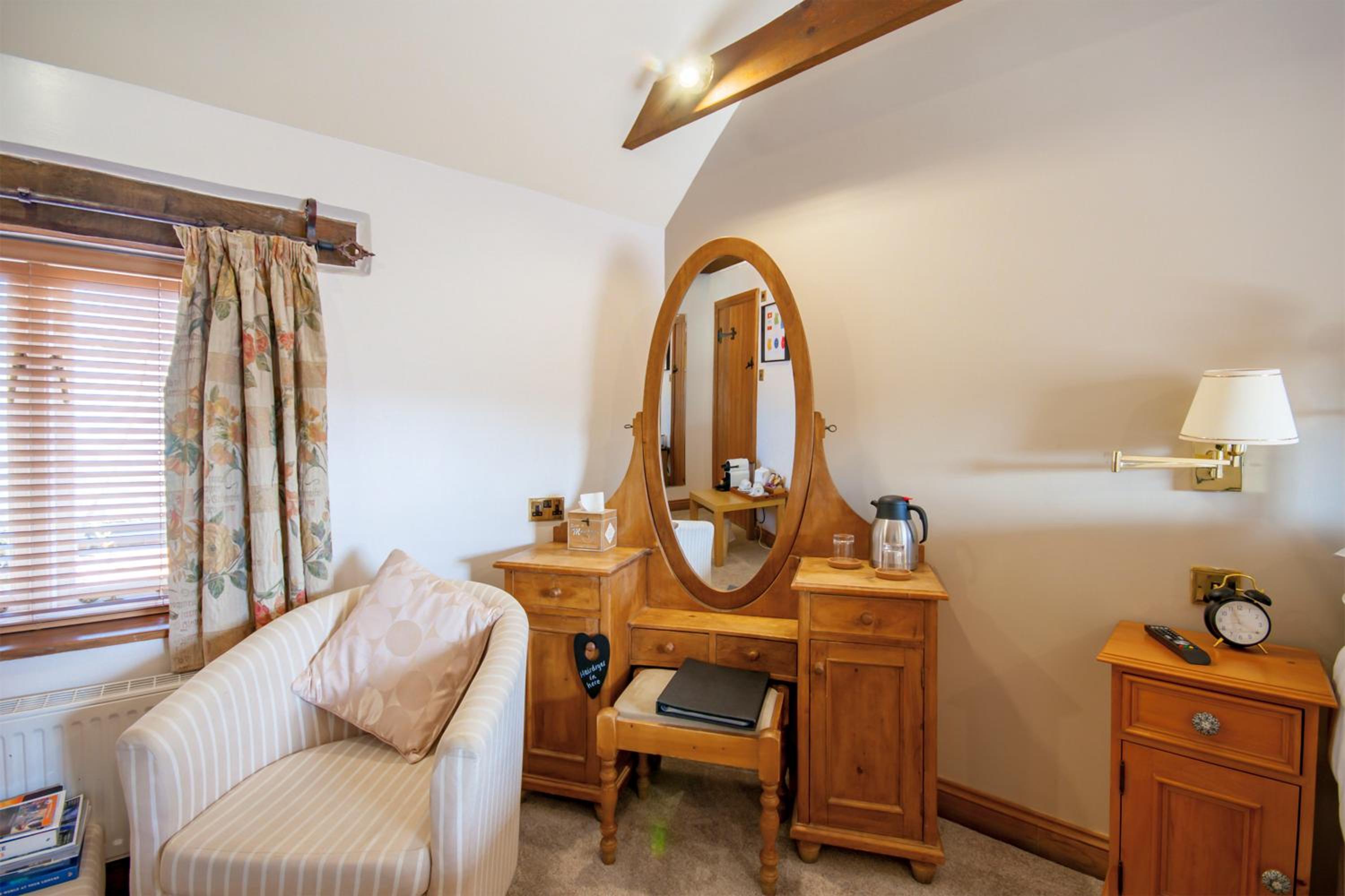Deluxe Double Room with Shower photo 3