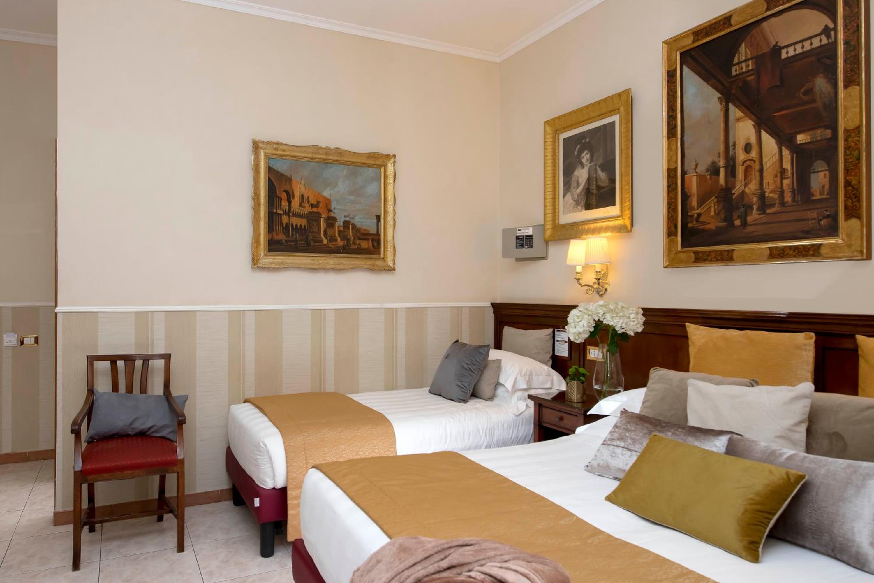 Triple Room