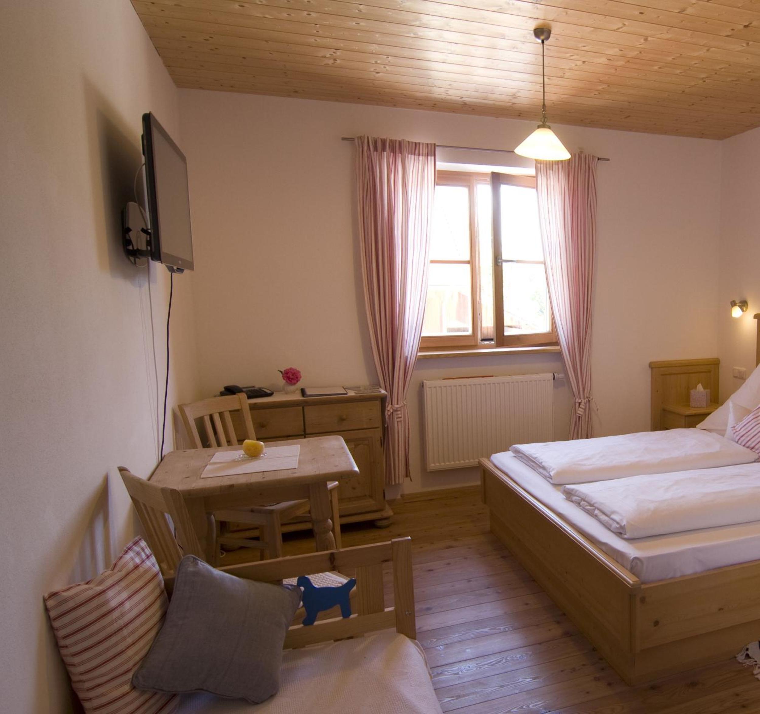 Double Room - Photo 2