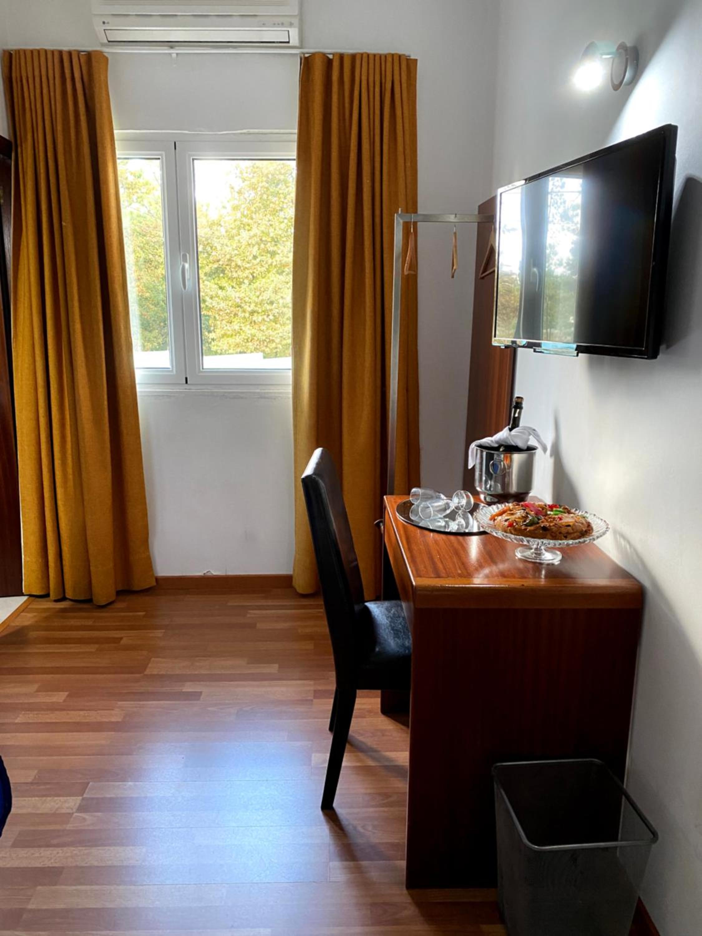 Double Room - Photo 1