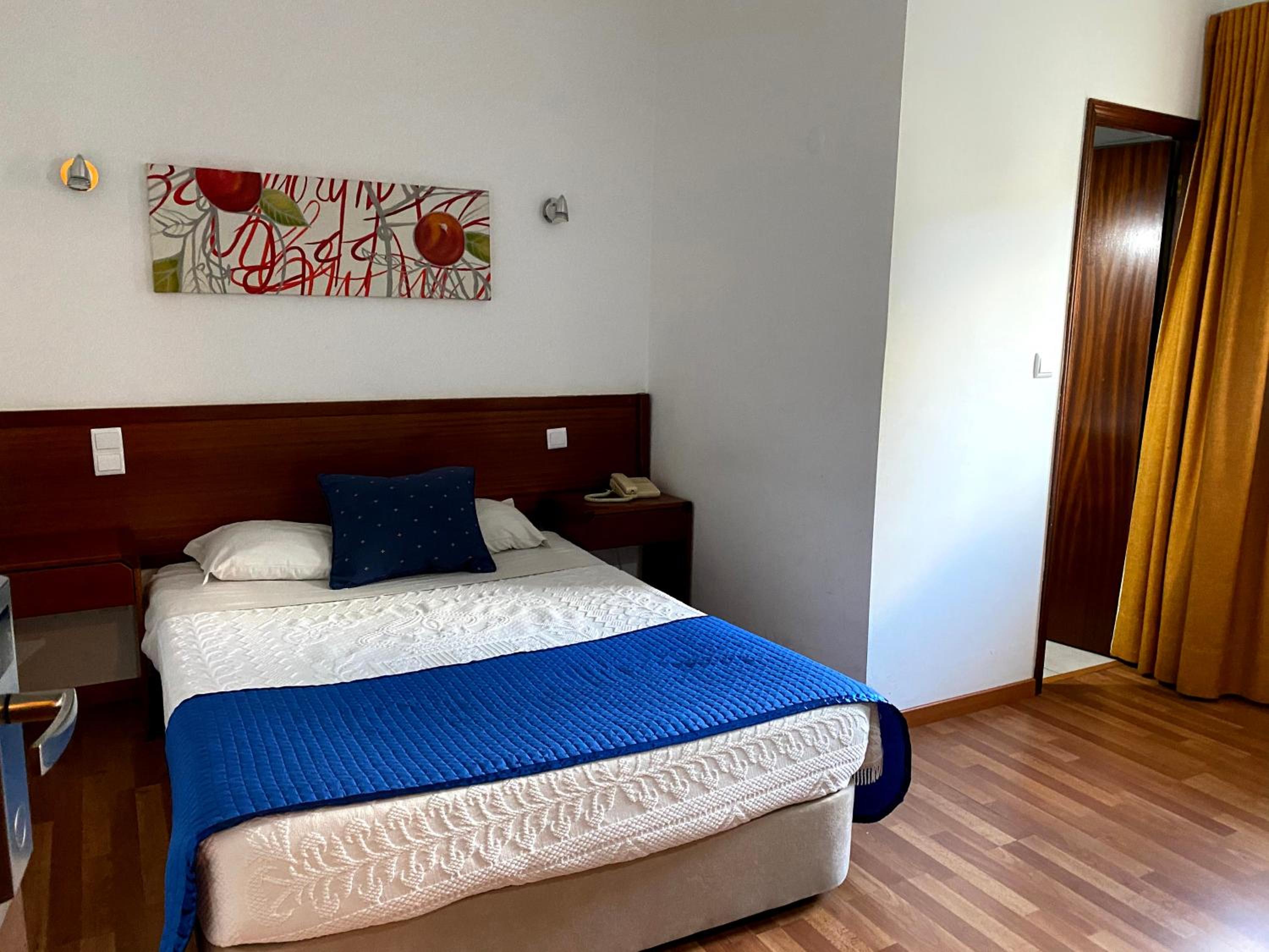 Double Room - Photo 2
