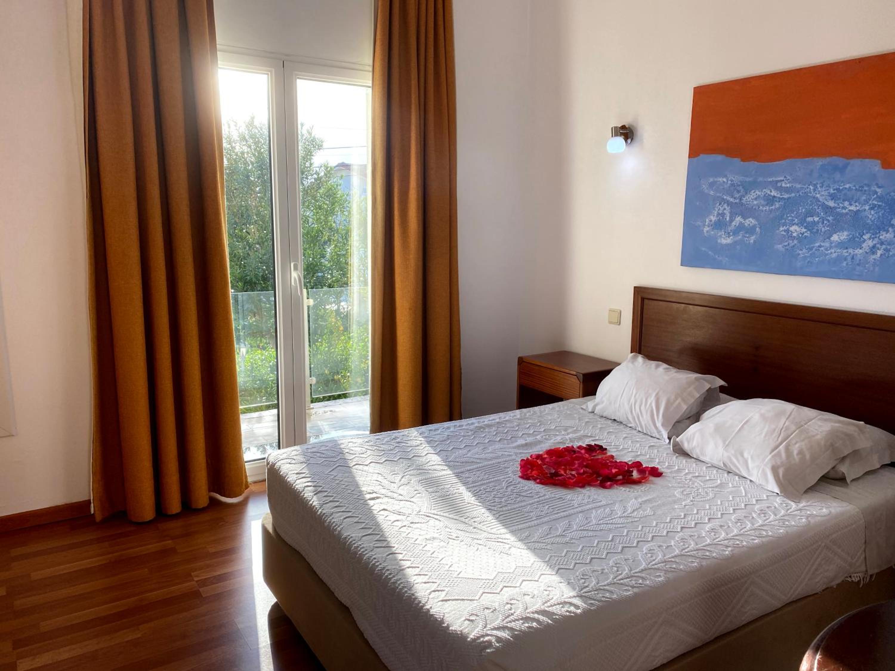 Double Room - Photo 3