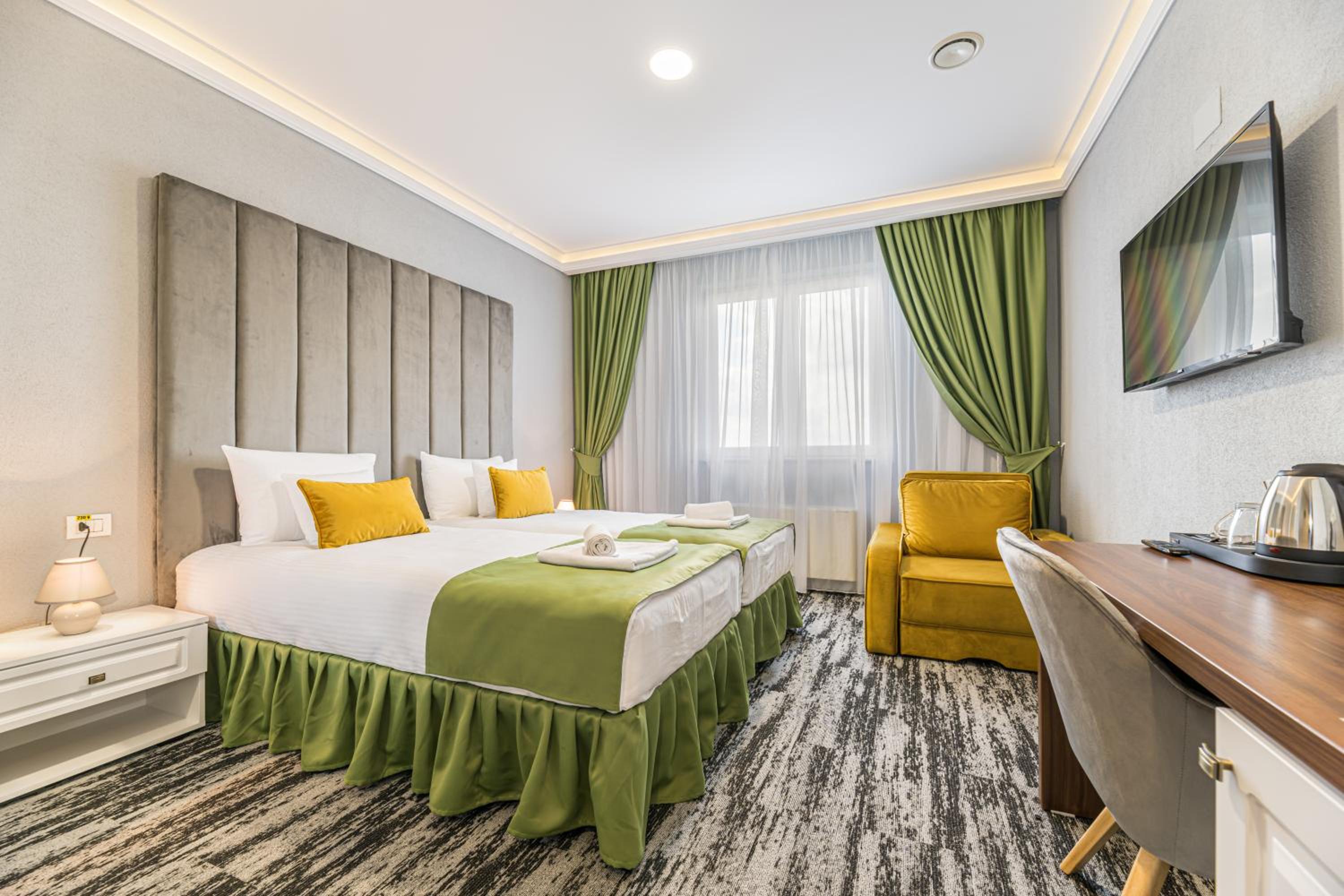 Superior Twin Room - Photo 3