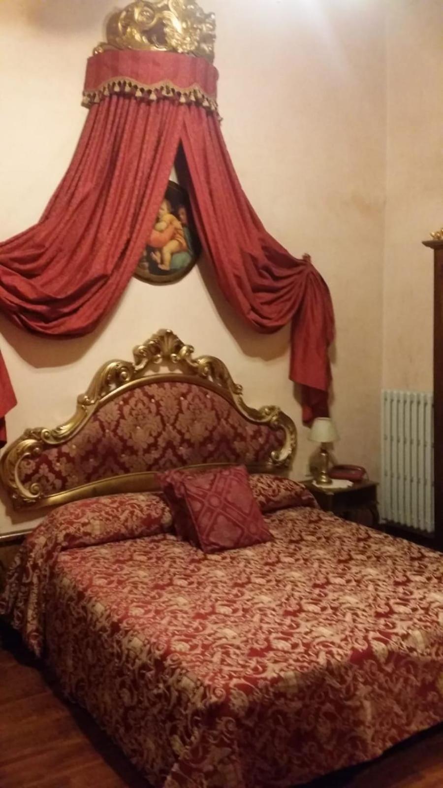 Double Room - Photo 6