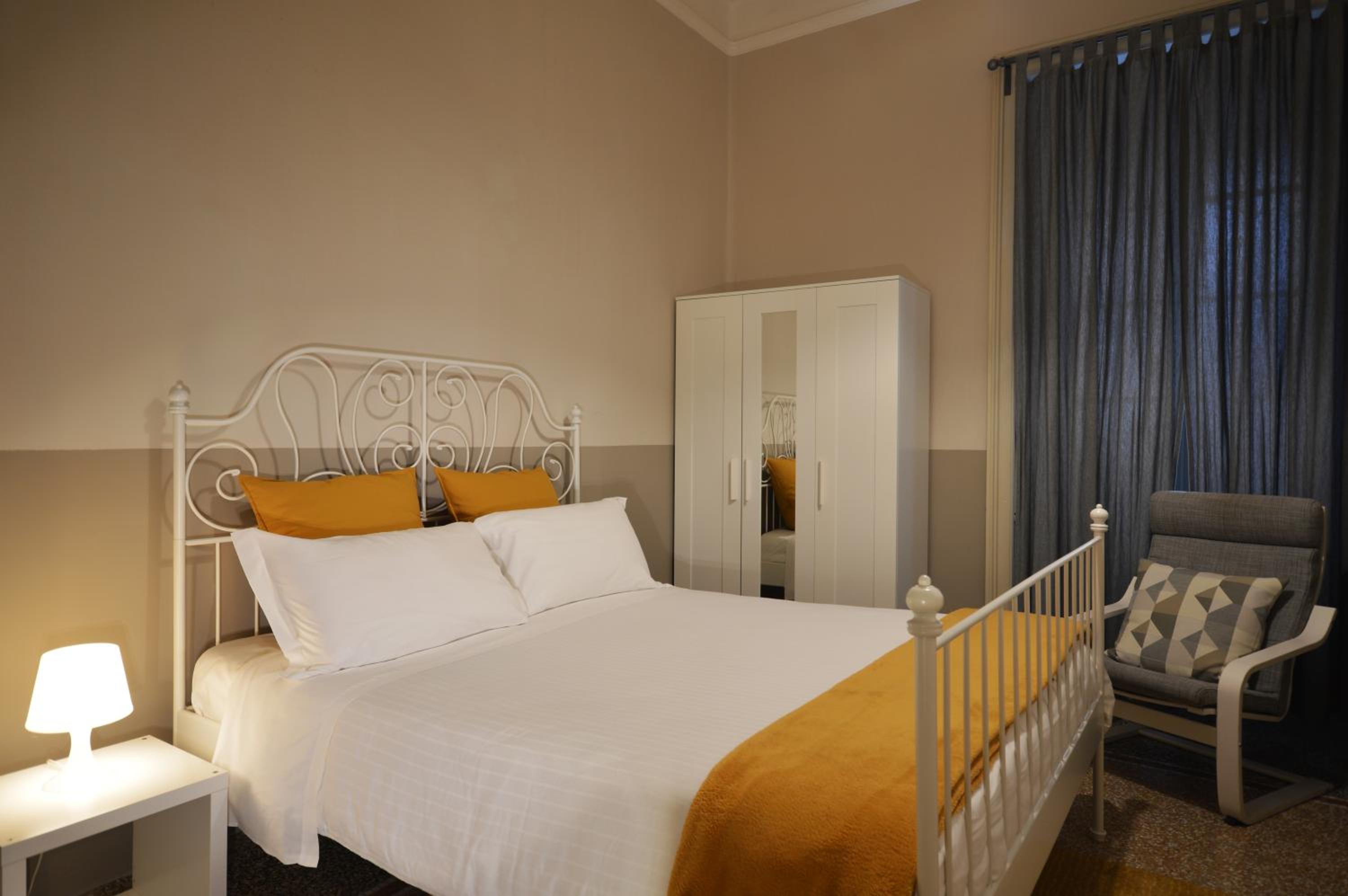 Double Room with Private Bathroom photo 1