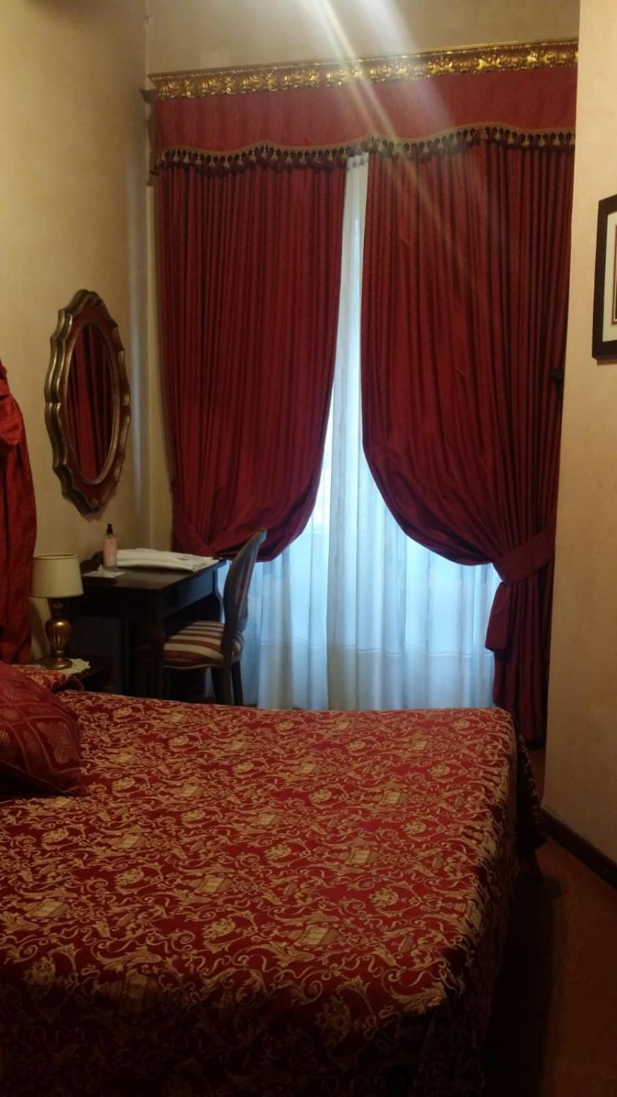 Double Room - Photo 7