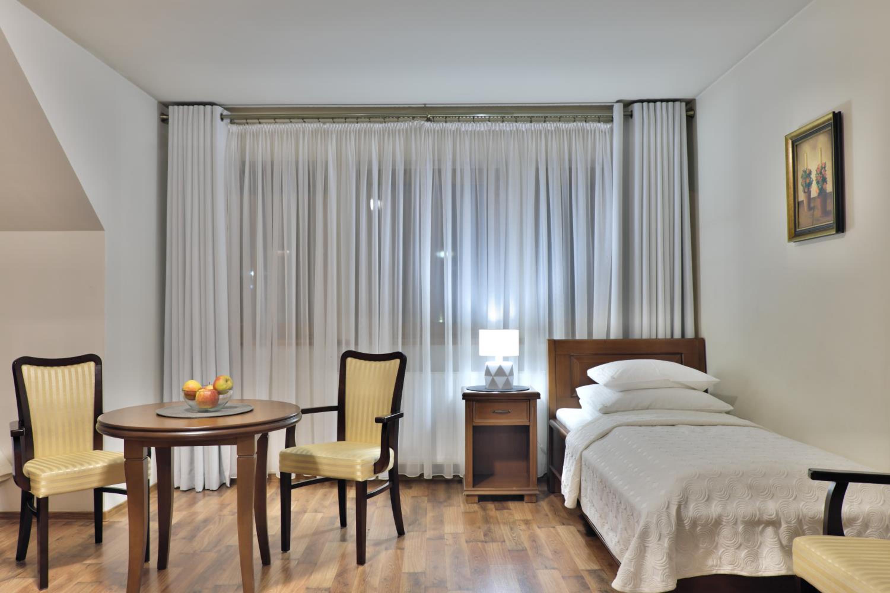 Superior Quadruple Room - Photo 1