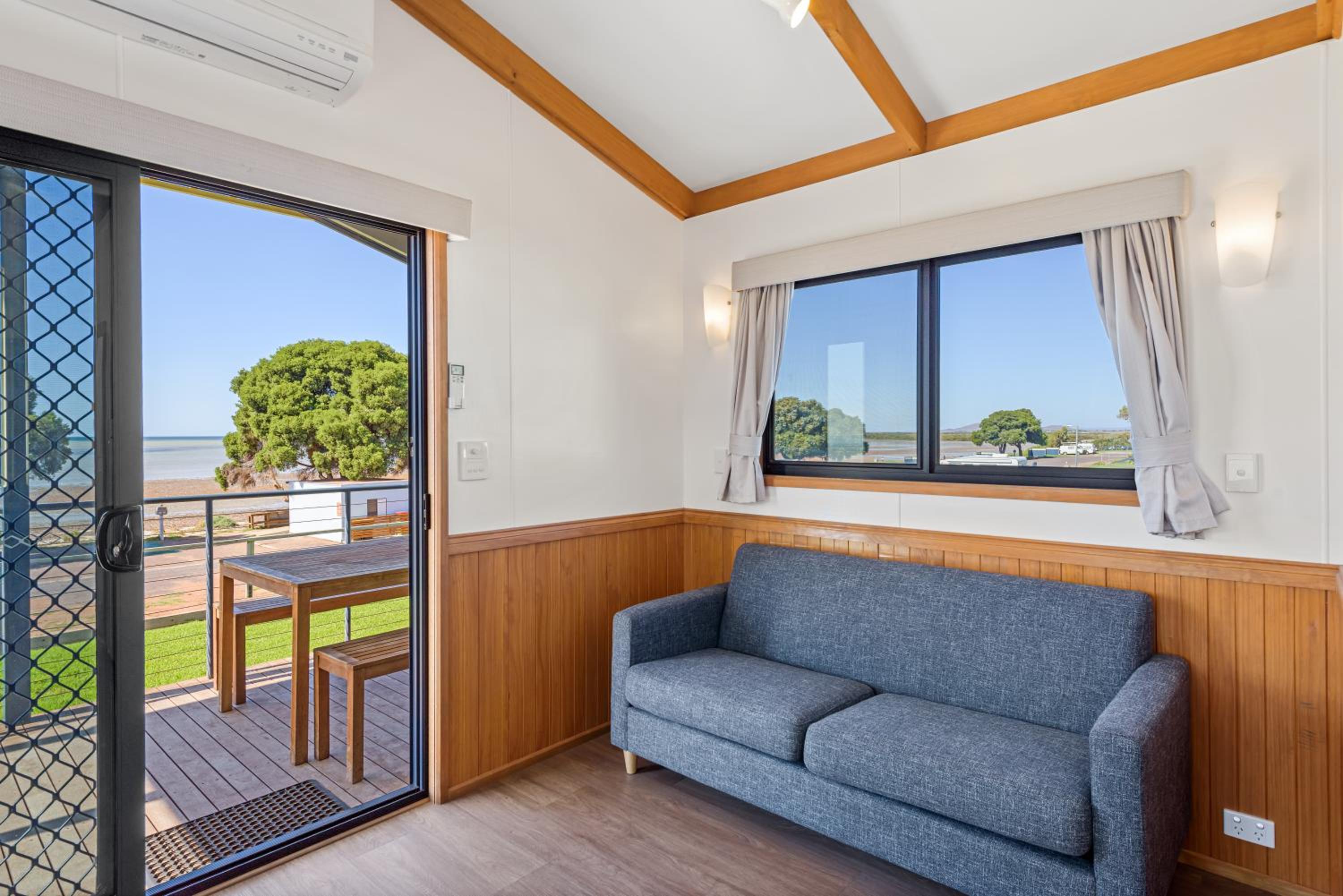 Superior 2 Bedroom Seaview Cabin – Sleeps 4 - Photo 4