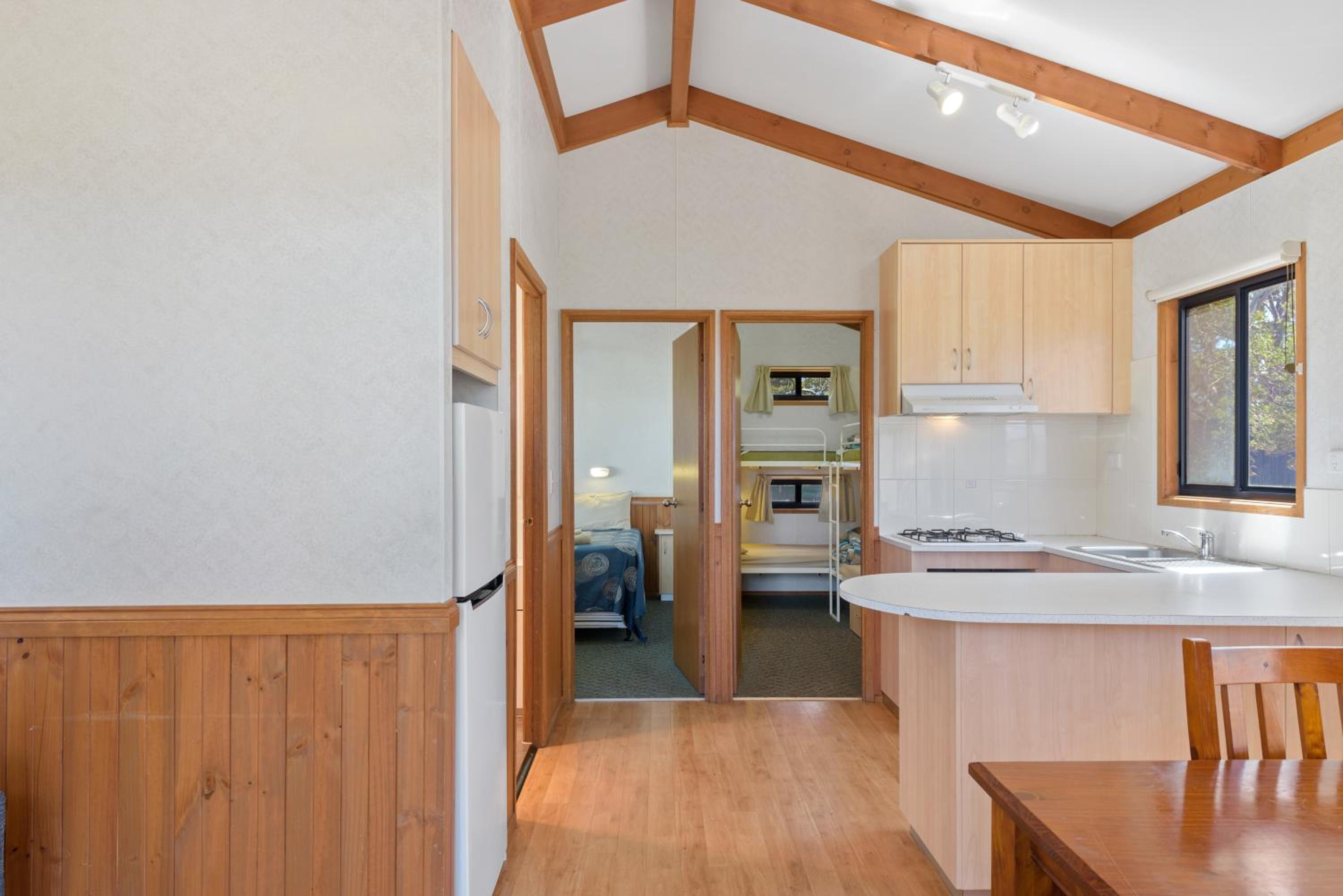 Superior 2 Bedroom Cabin - Sleeps 6 - Photo 8
