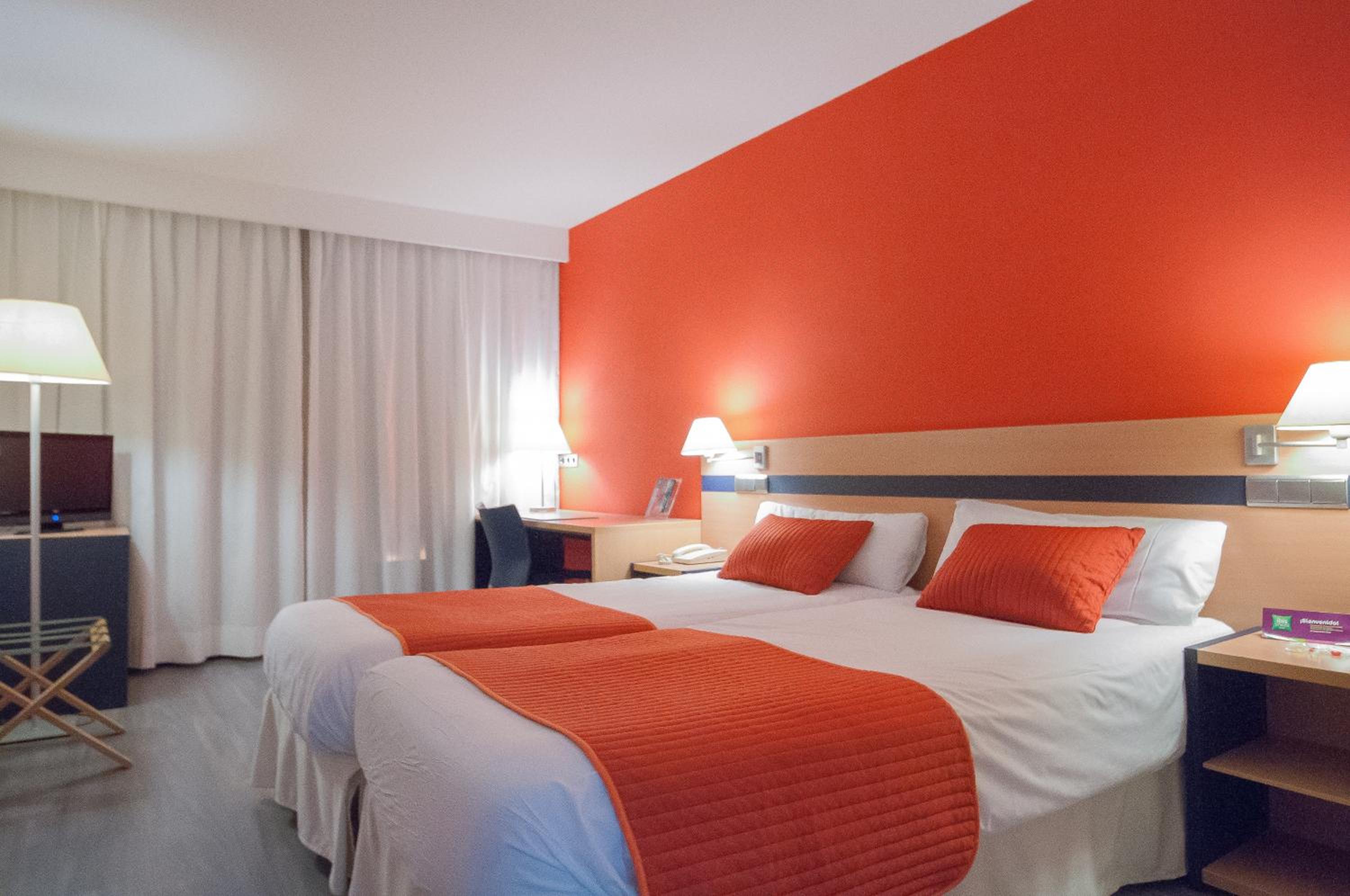 Standard Room with Two Single Beds - Photo 5