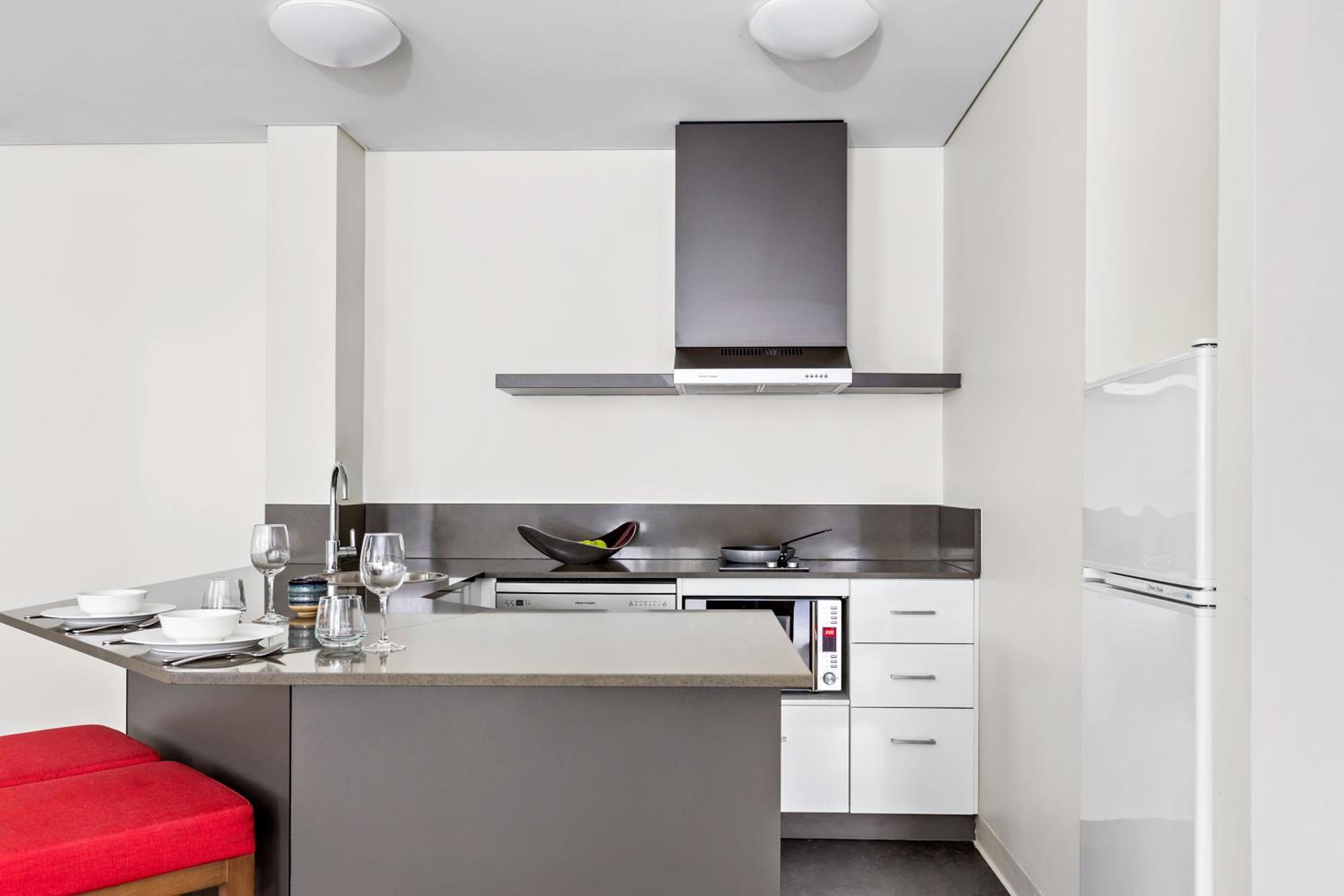 Two-Bedroom Apartment - Photo 6