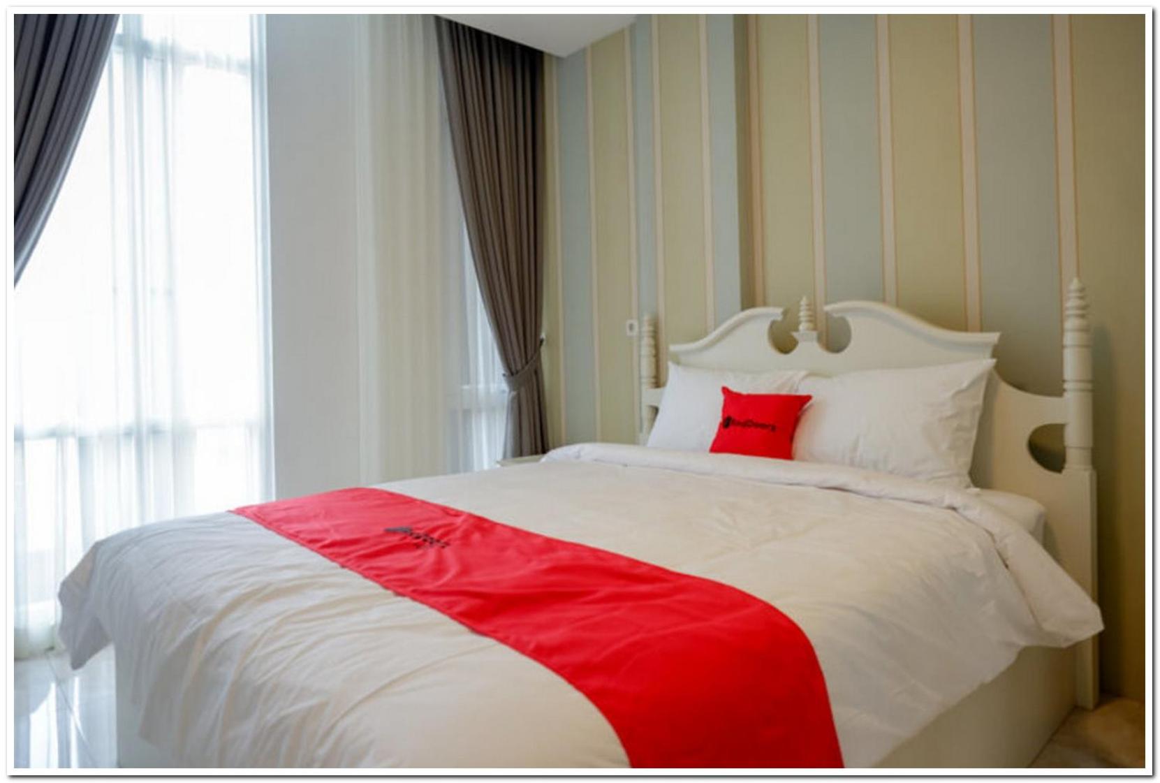 Standard Double Room - Photo 11
