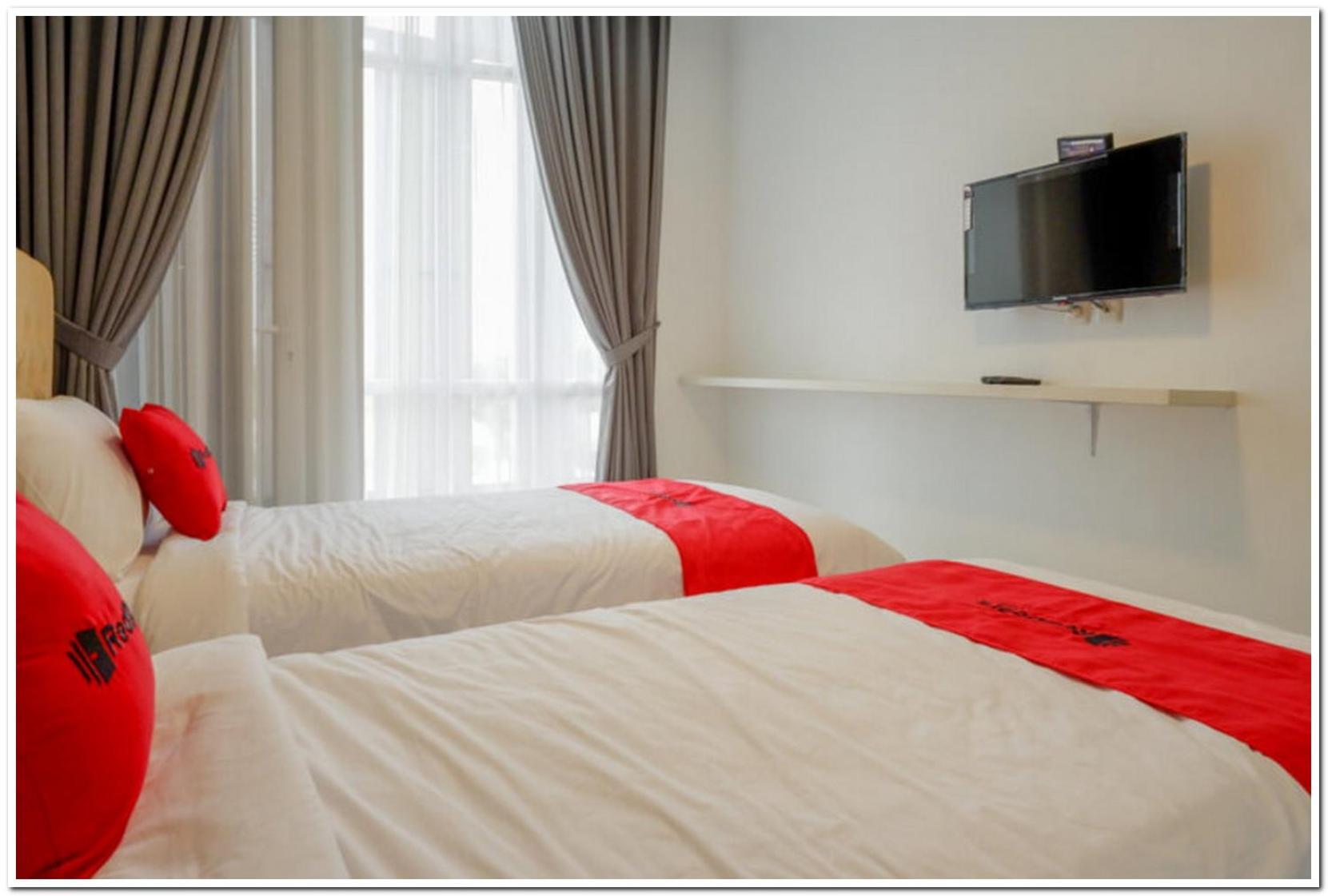 Standard Twin Room - Photo 7