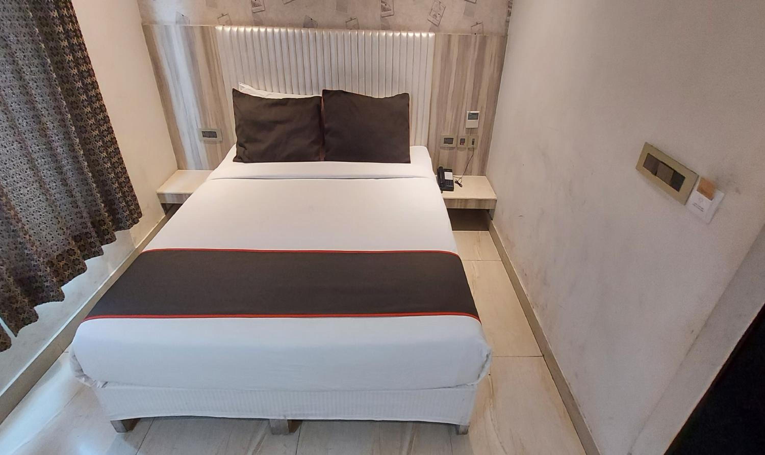 Standard Double Room - Photo 24