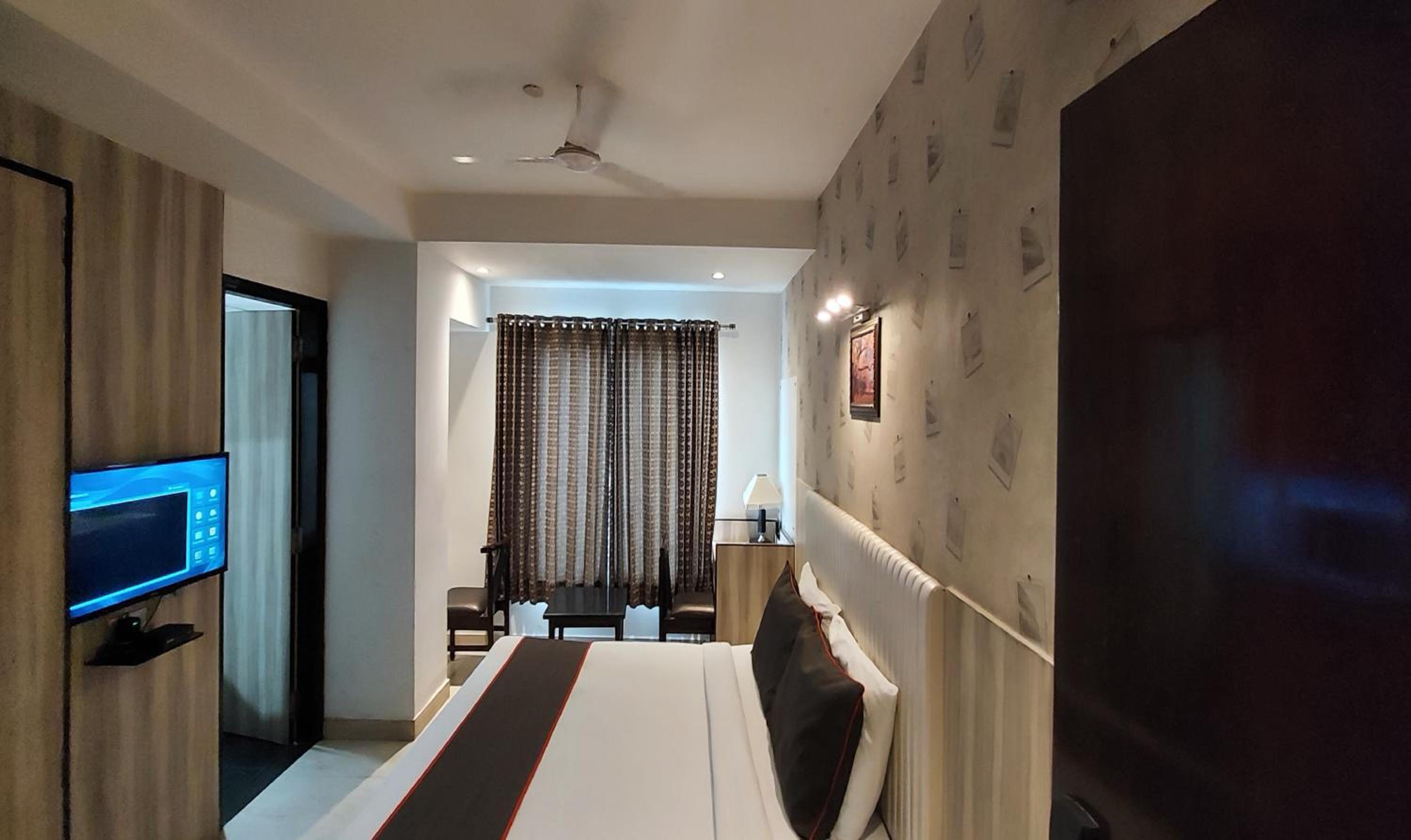 Standard Double Room - Photo 7