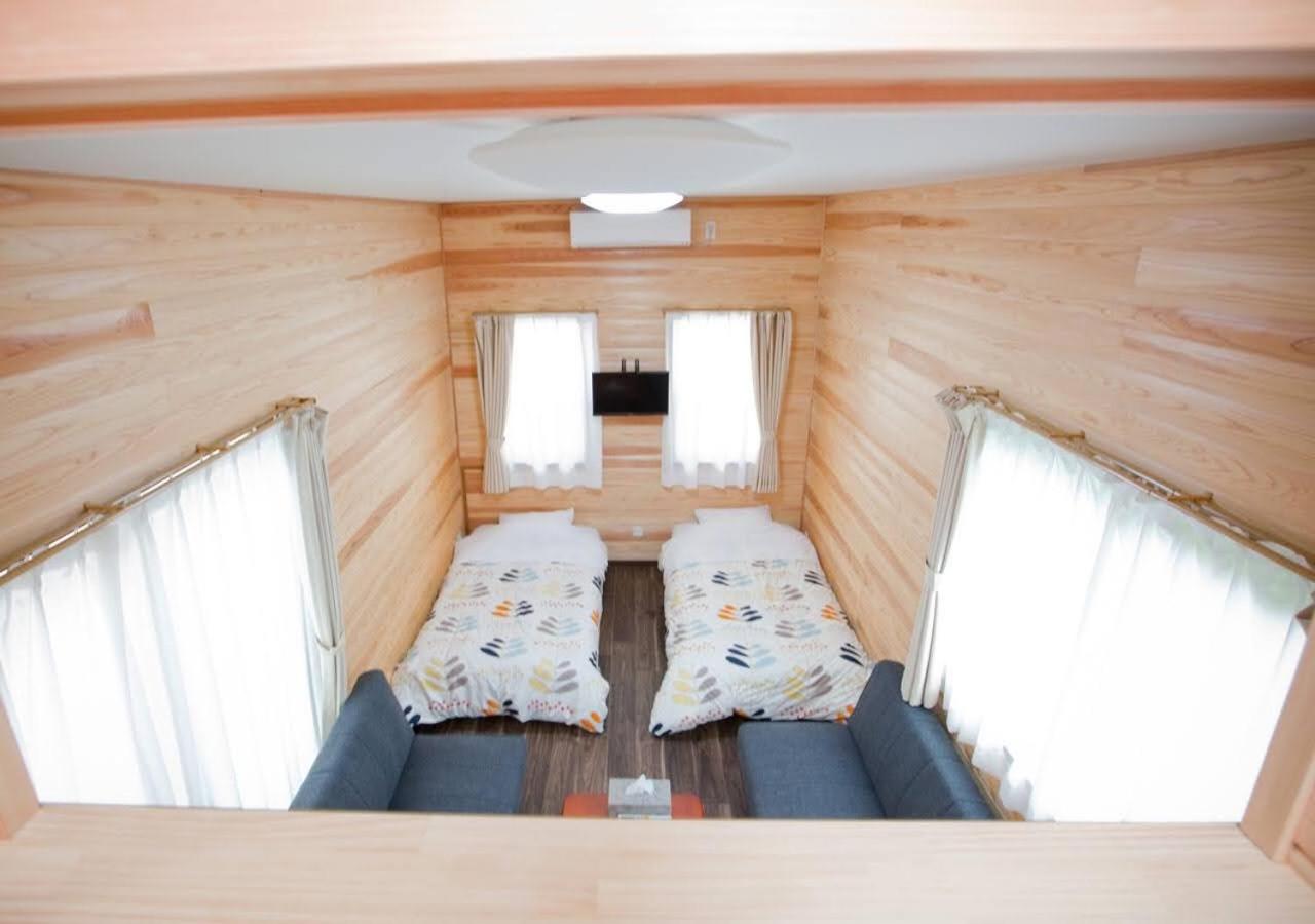 Mobile Home - Photo 16