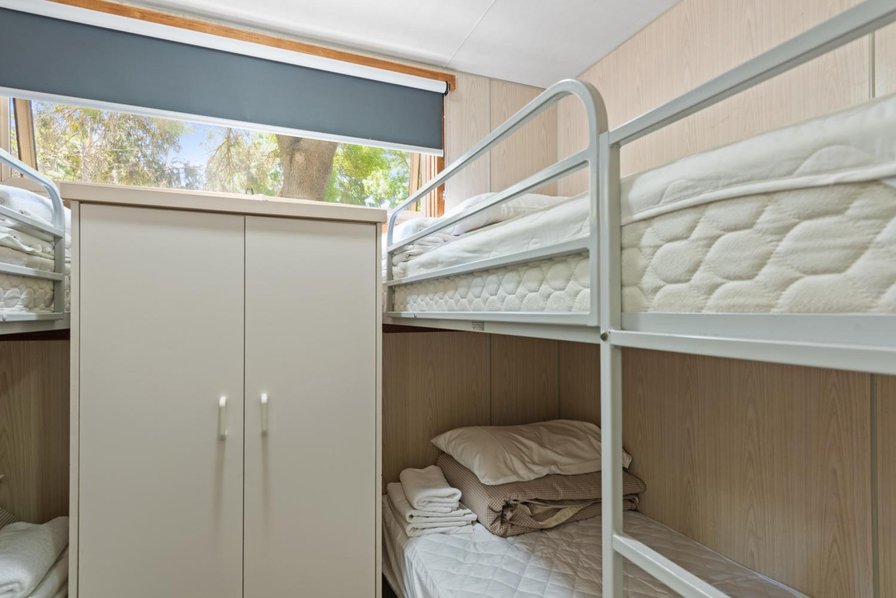 Standard 2 Bedroom Cabin - Photo 7
