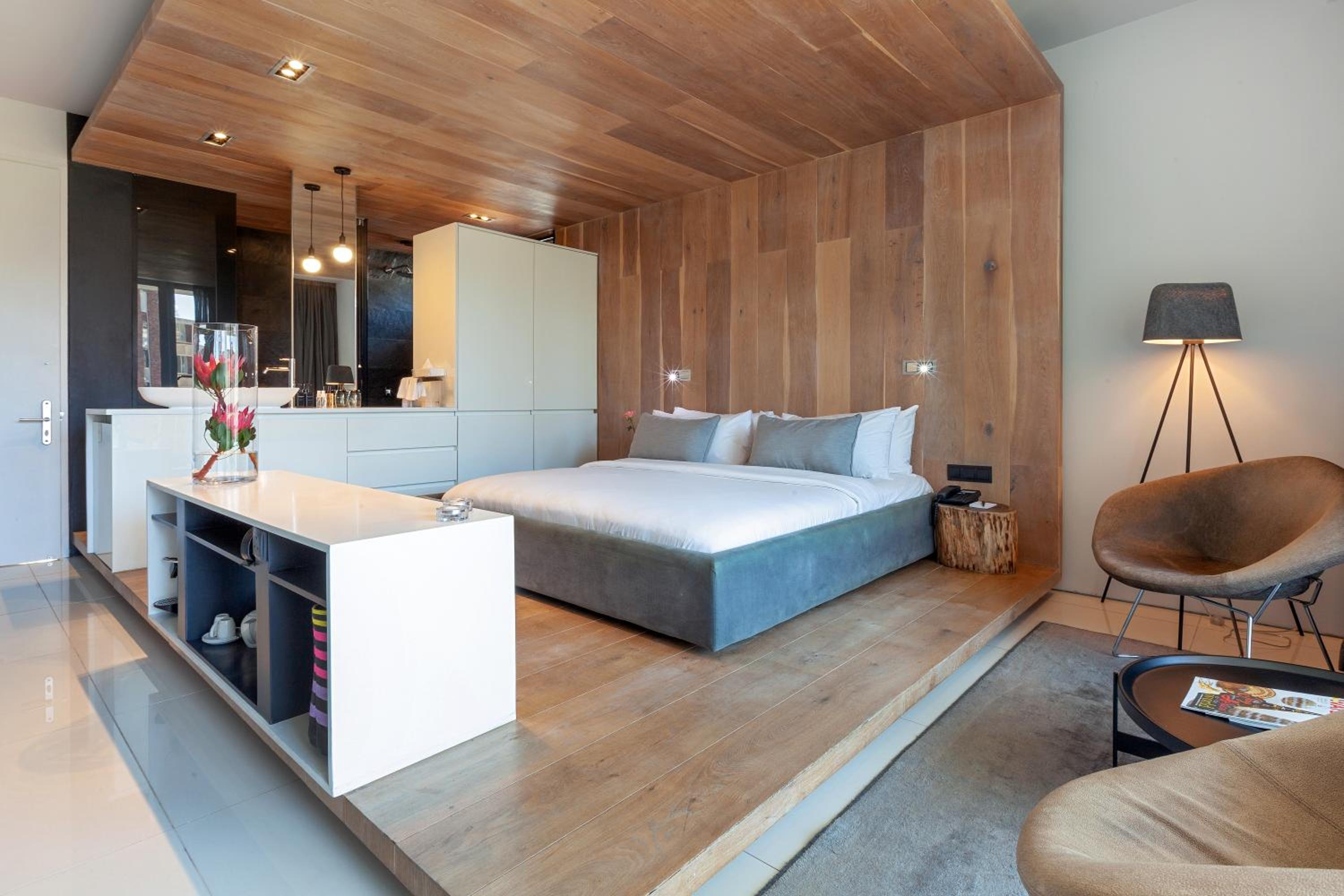 Classic Double Room with Balcony - Photo 1