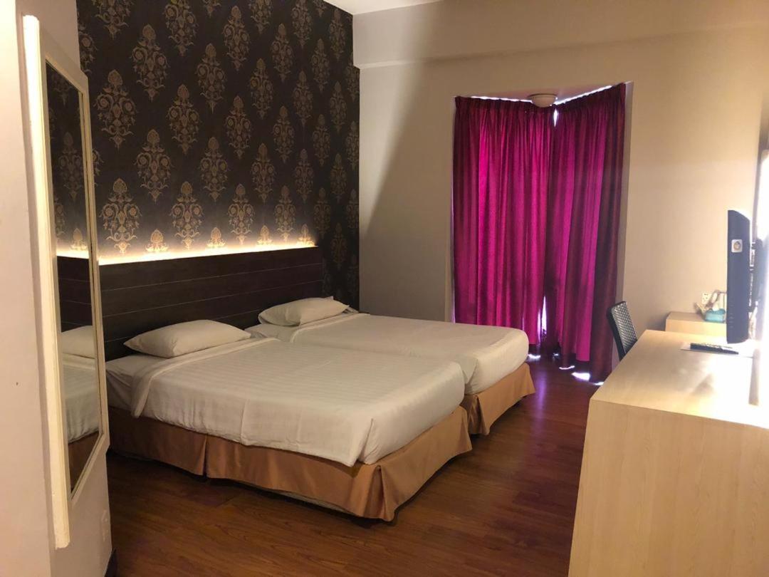 Deluxe Twin Room photo 3