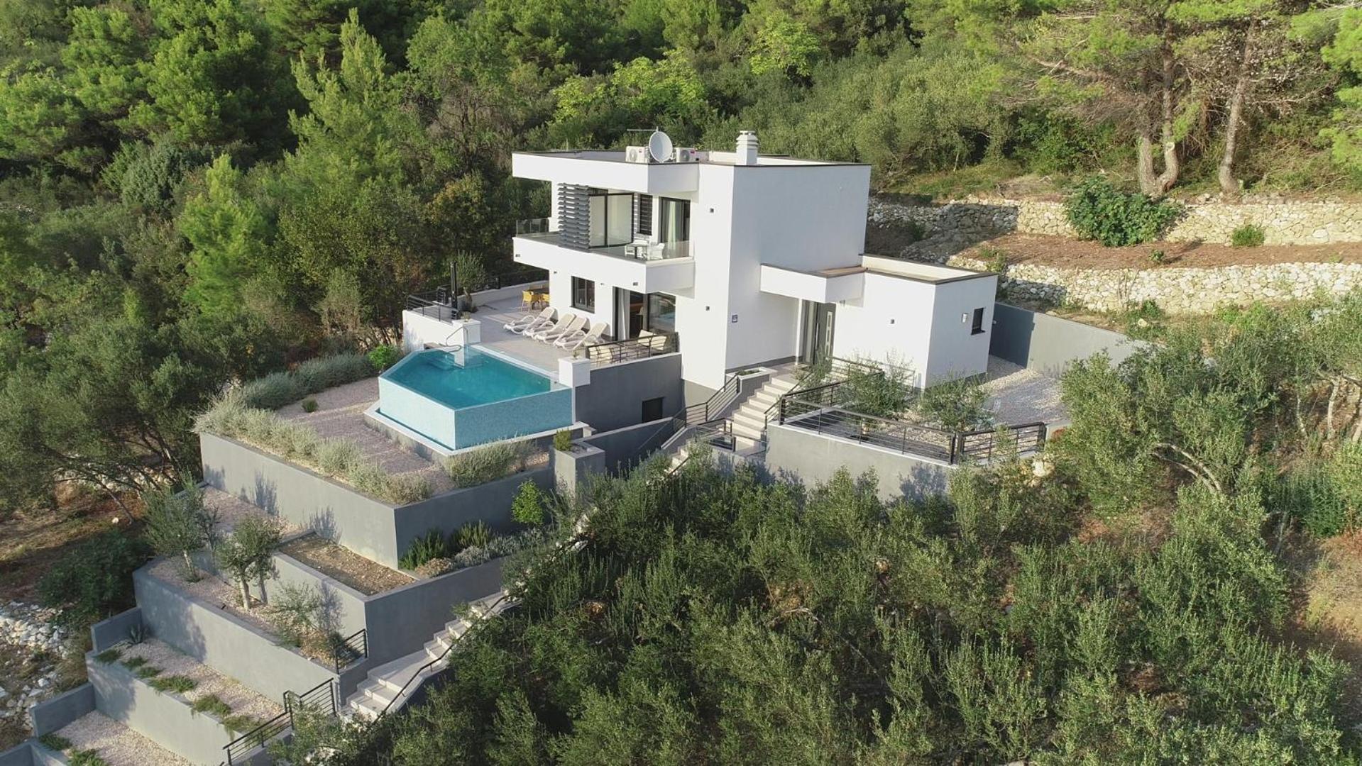 Villa with Private Pool photo 2