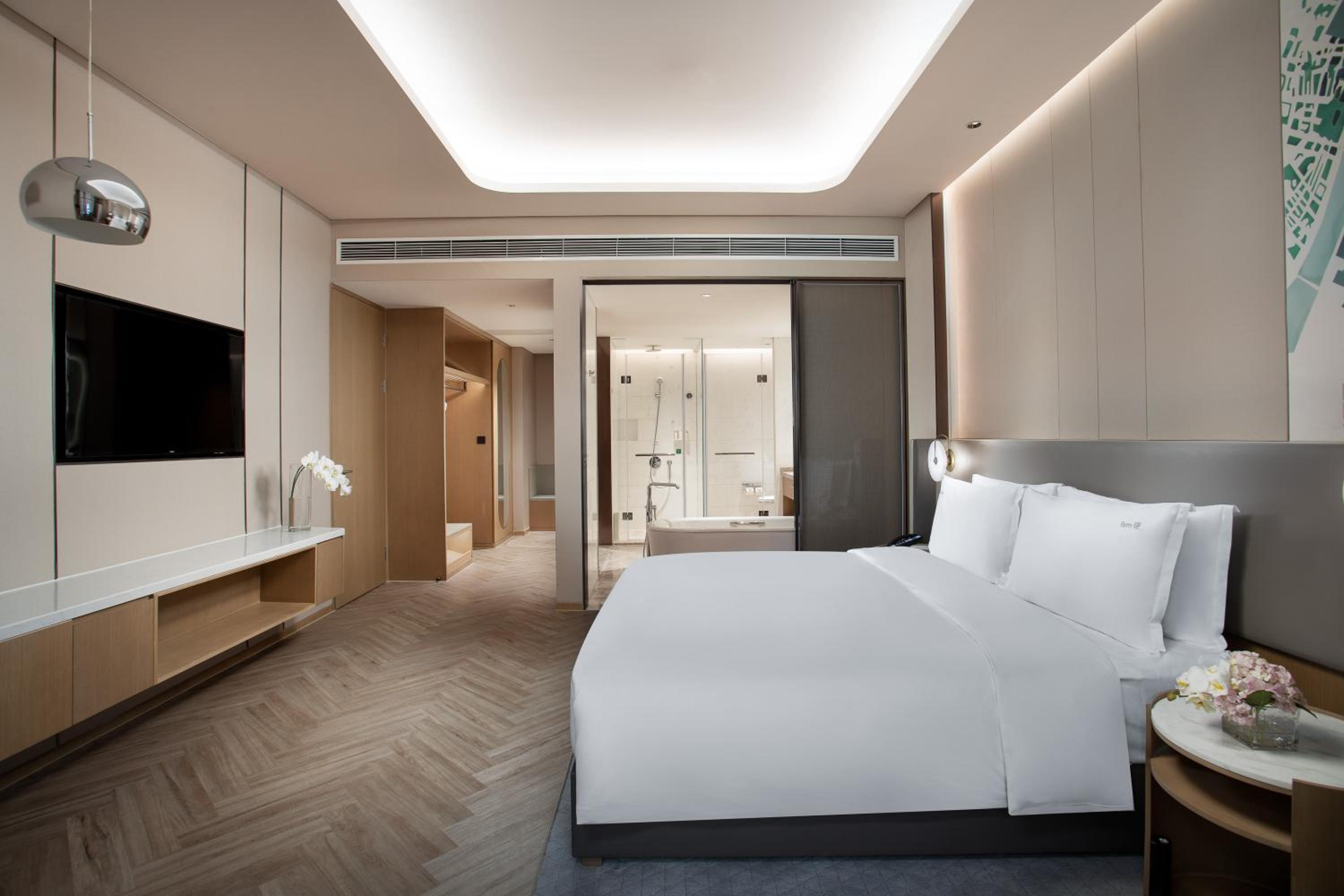 One-Bedroom King Suite with Kid Bed - Kids Theme - Photo 1
