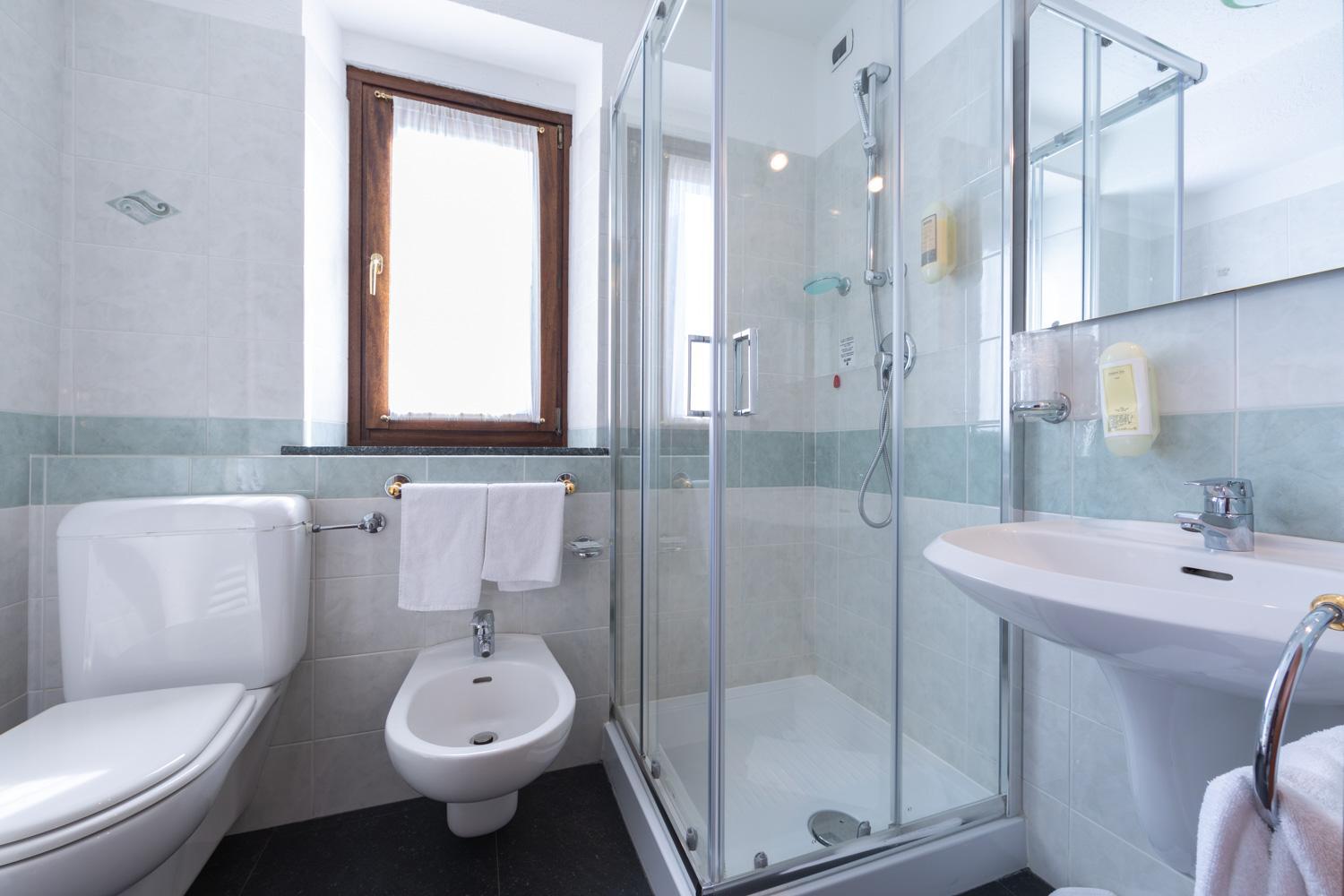 Double or Twin Room with Balcony photo 2