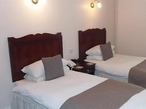 Superior Twin Room photo 3