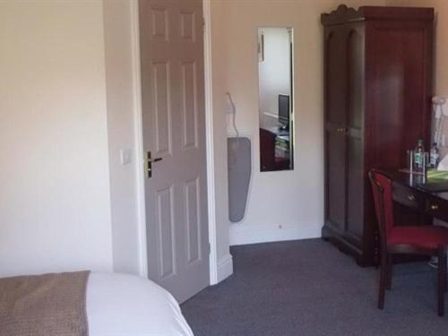 Double Room with Private Bathroom photo 2
