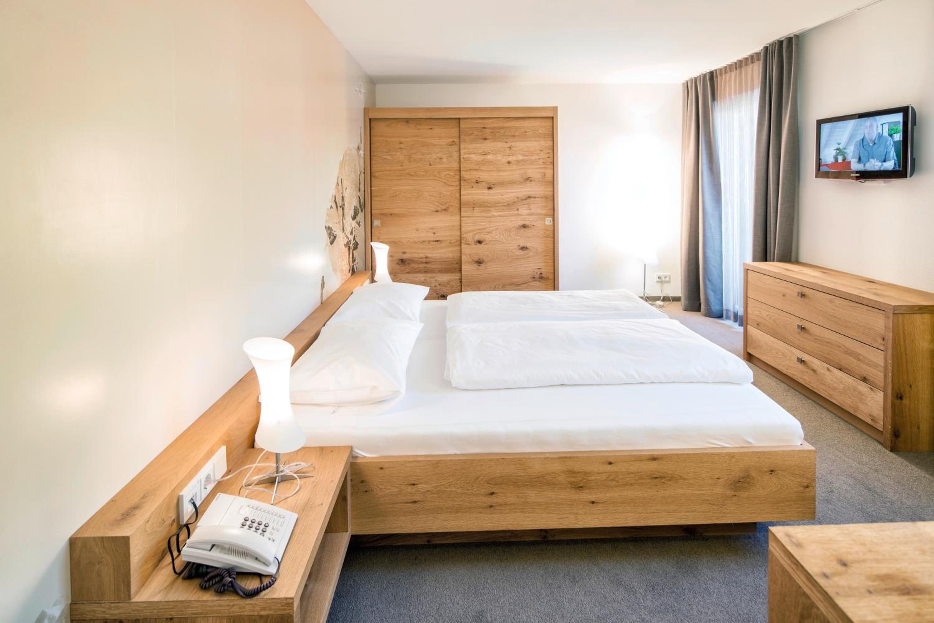 Suite - Photo 2