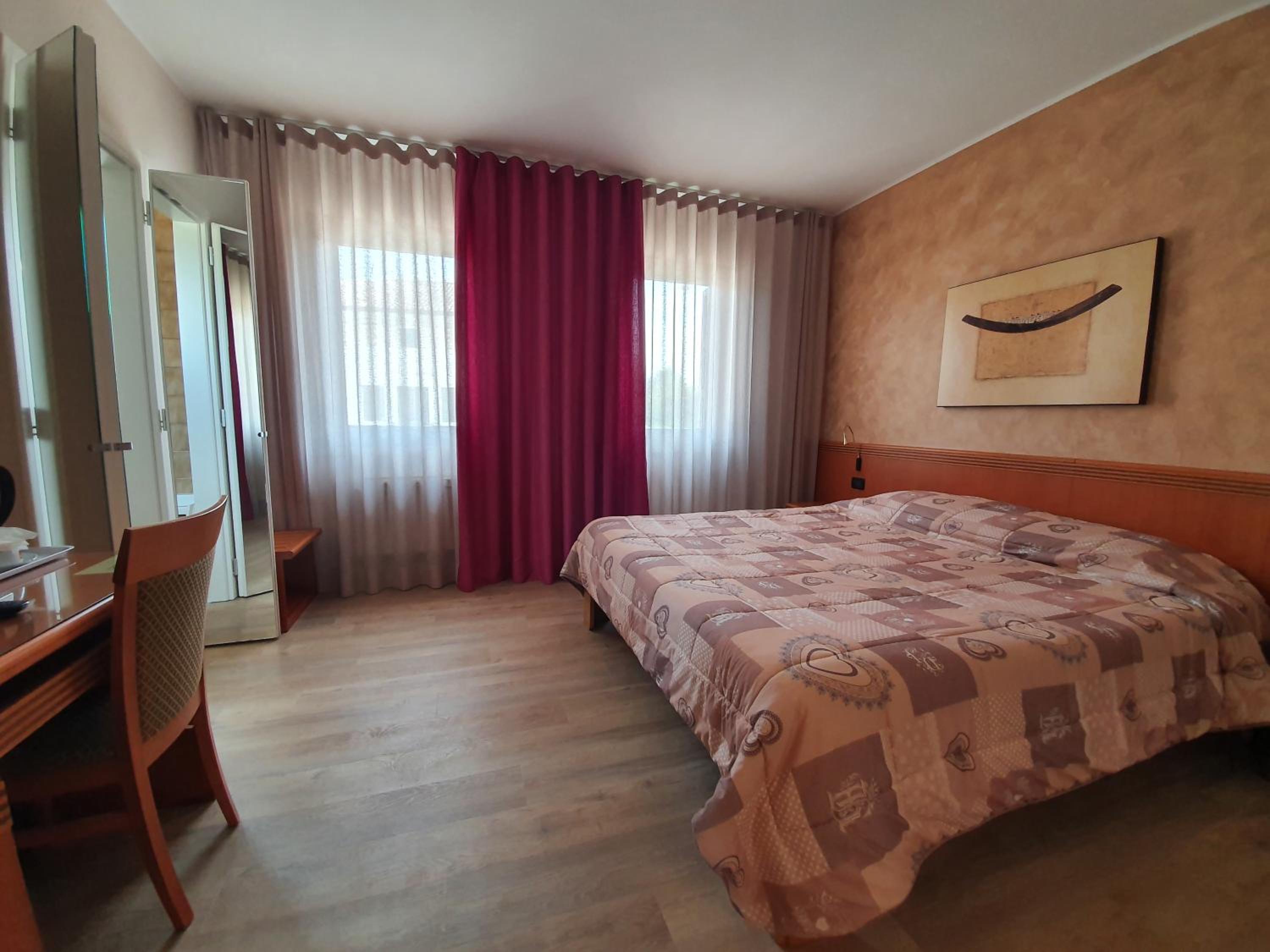 Double Room - Photo 1