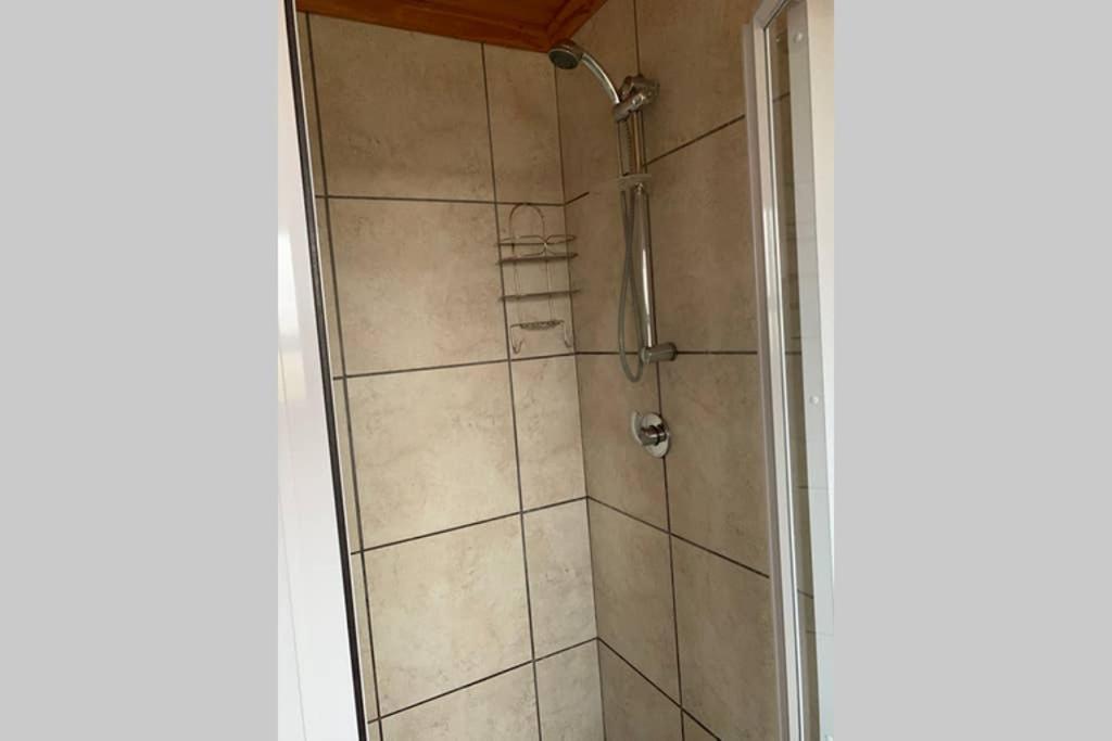 Two-Bedroom House - Photo 16