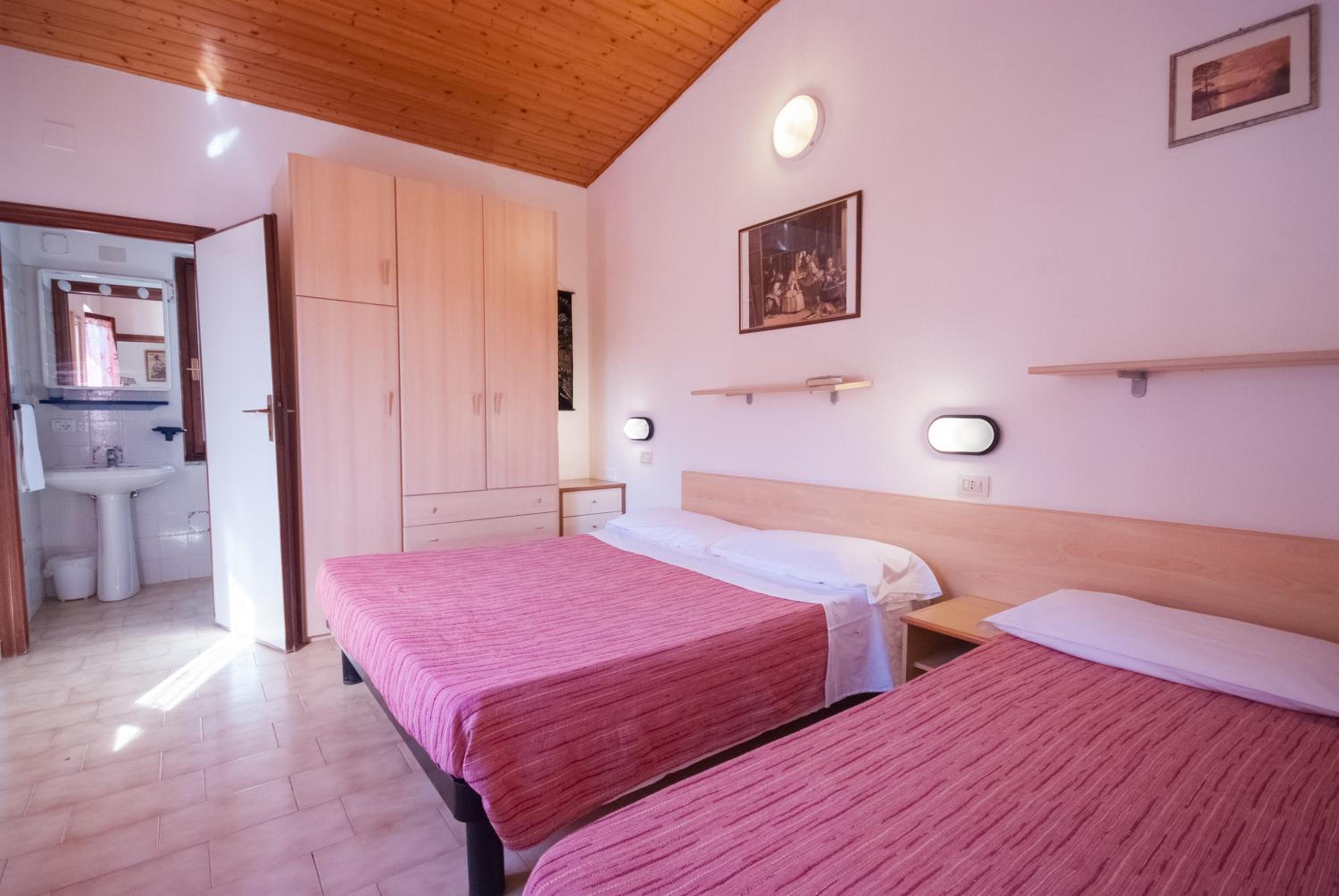 One-Bedroom Apartment (3 Adults)