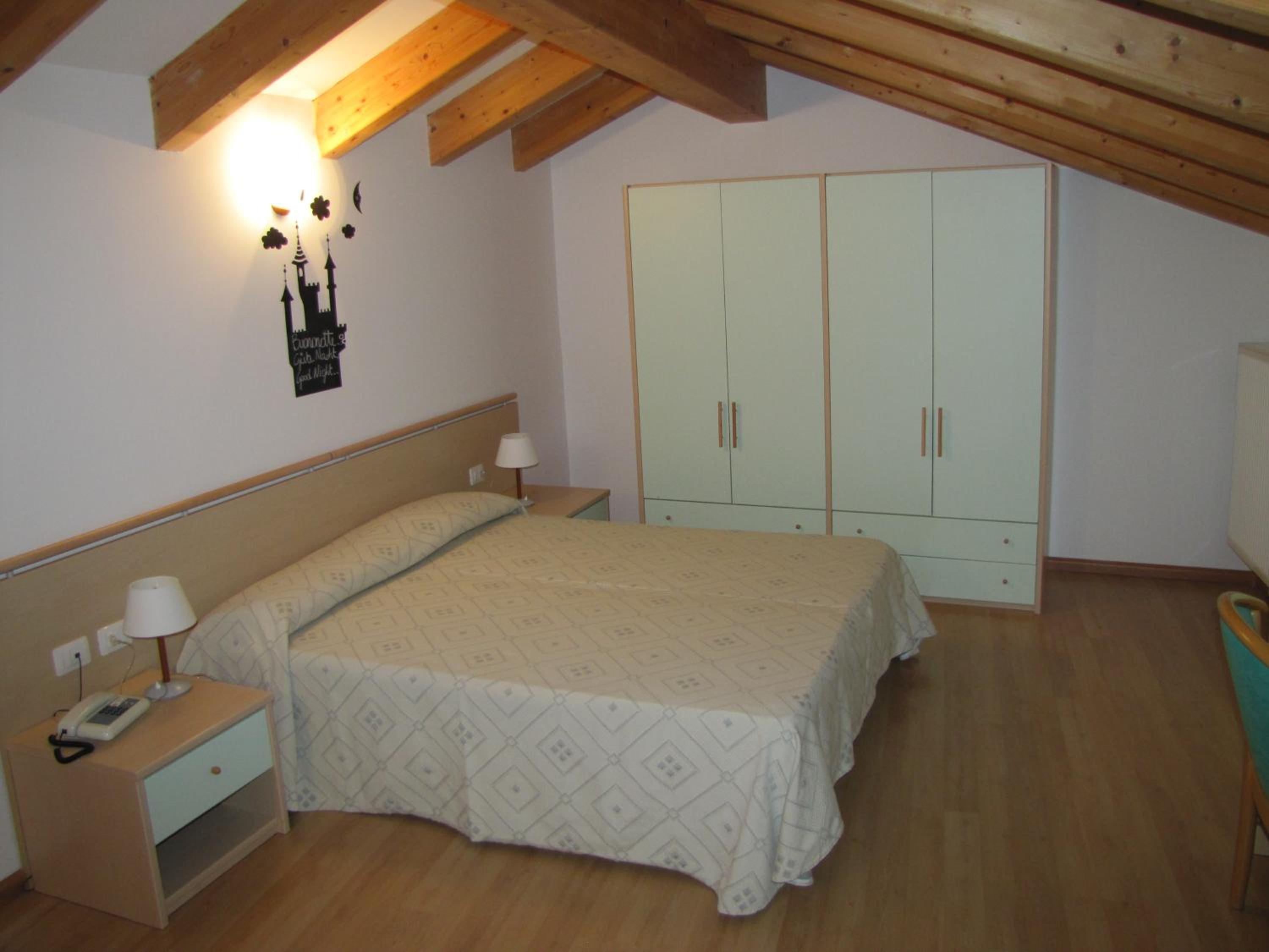 Classic Quadruple Room