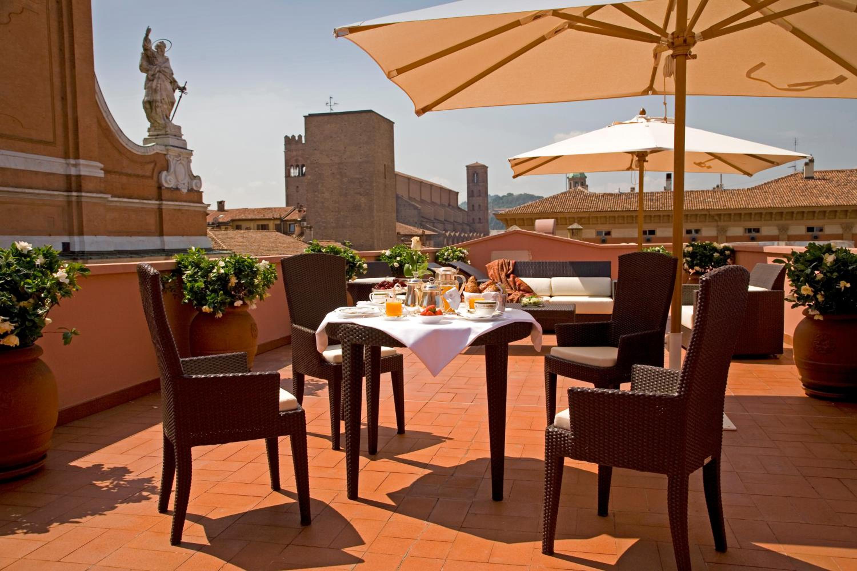 Suite with Terrace - Photo 18