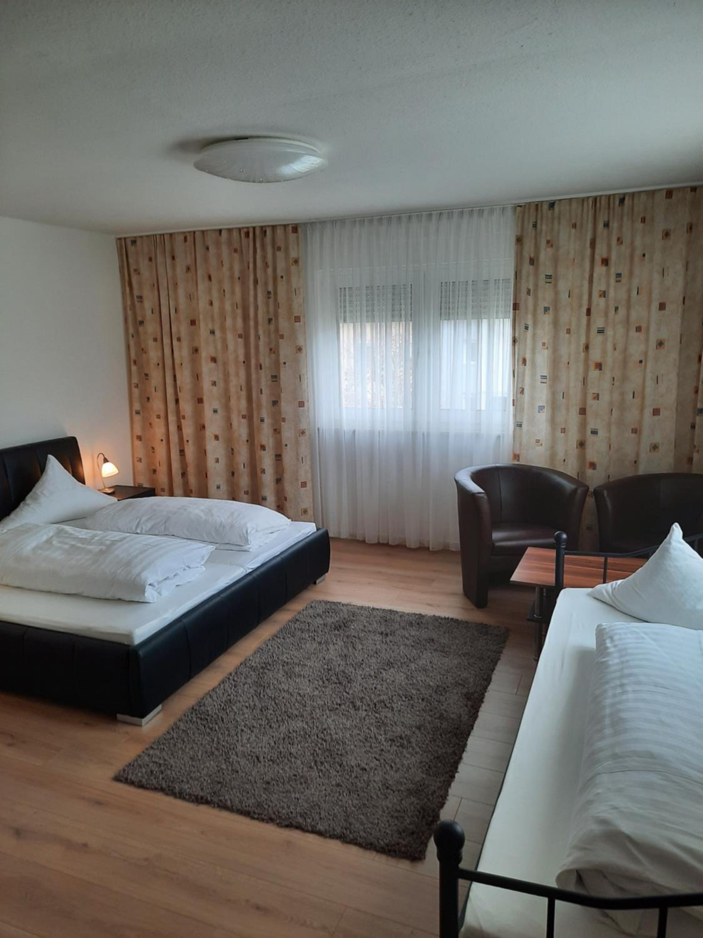 Double Room - Photo 4