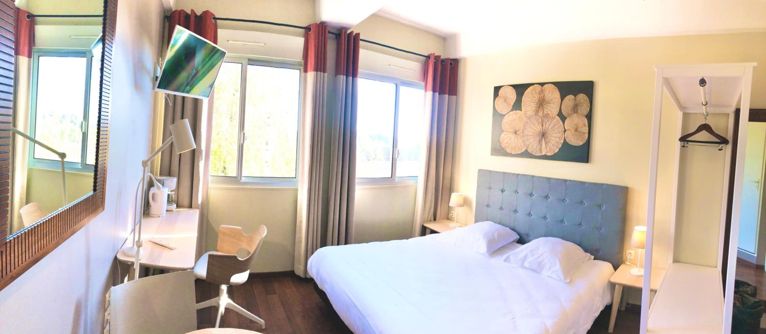 Studio with Double Bed - Photo 11
