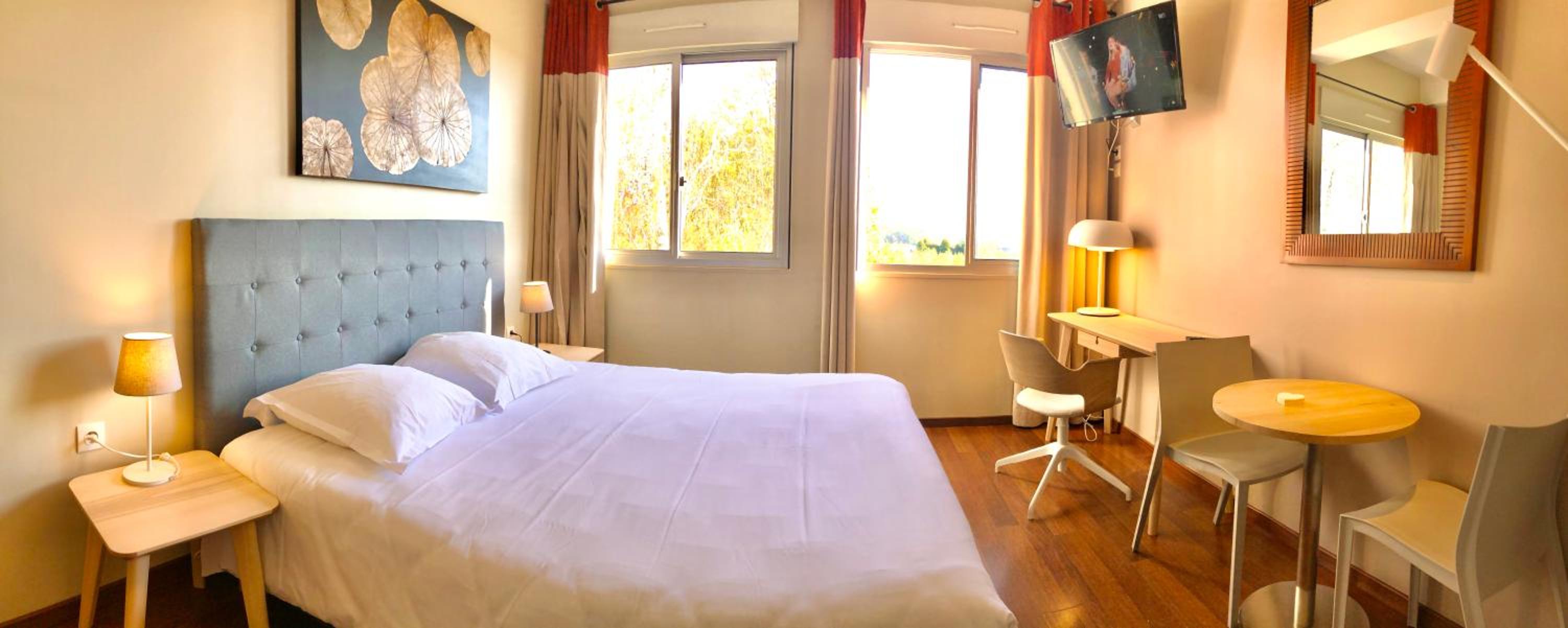 Studio with Double Bed - Photo 1