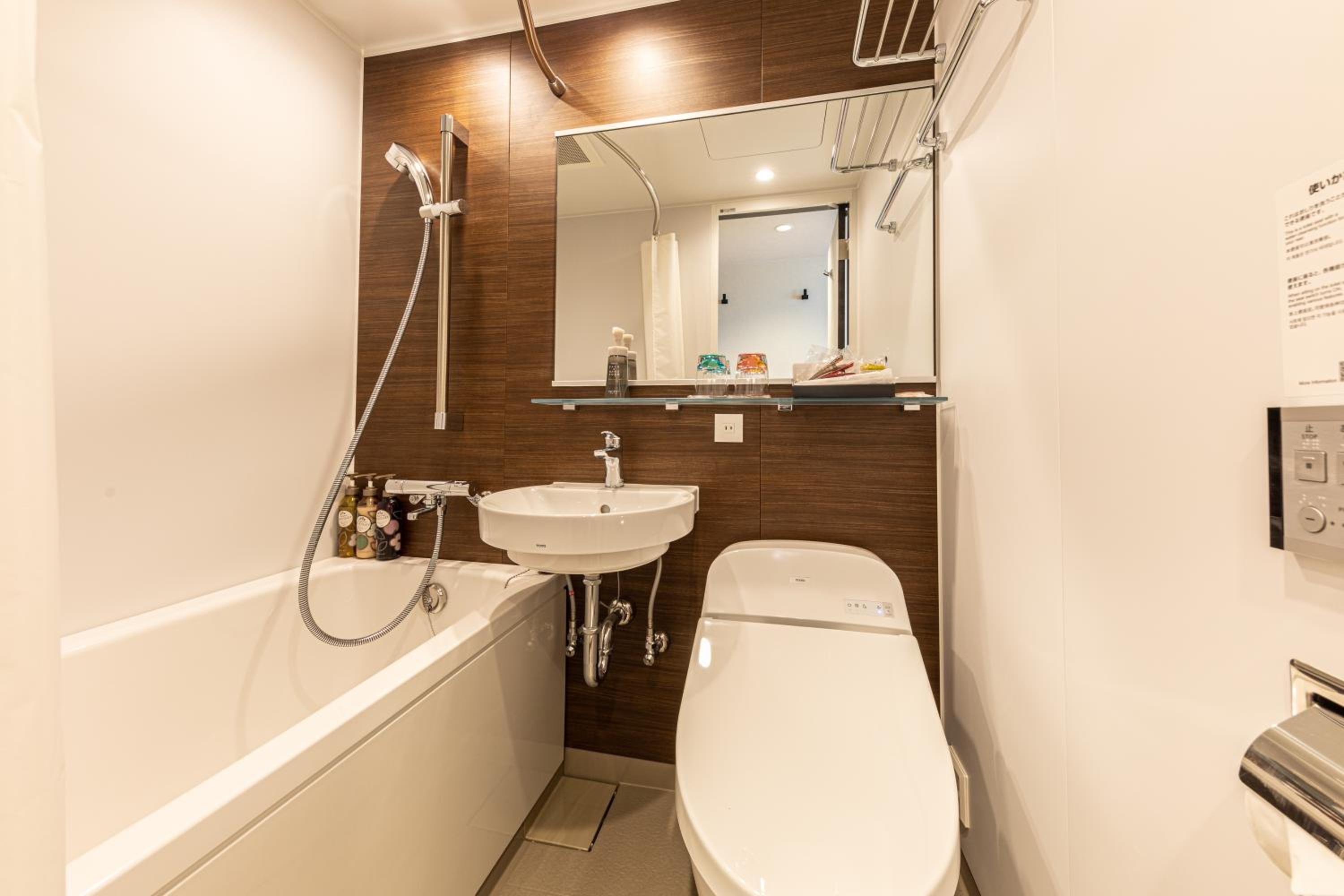 Standard Double Room - Photo 6