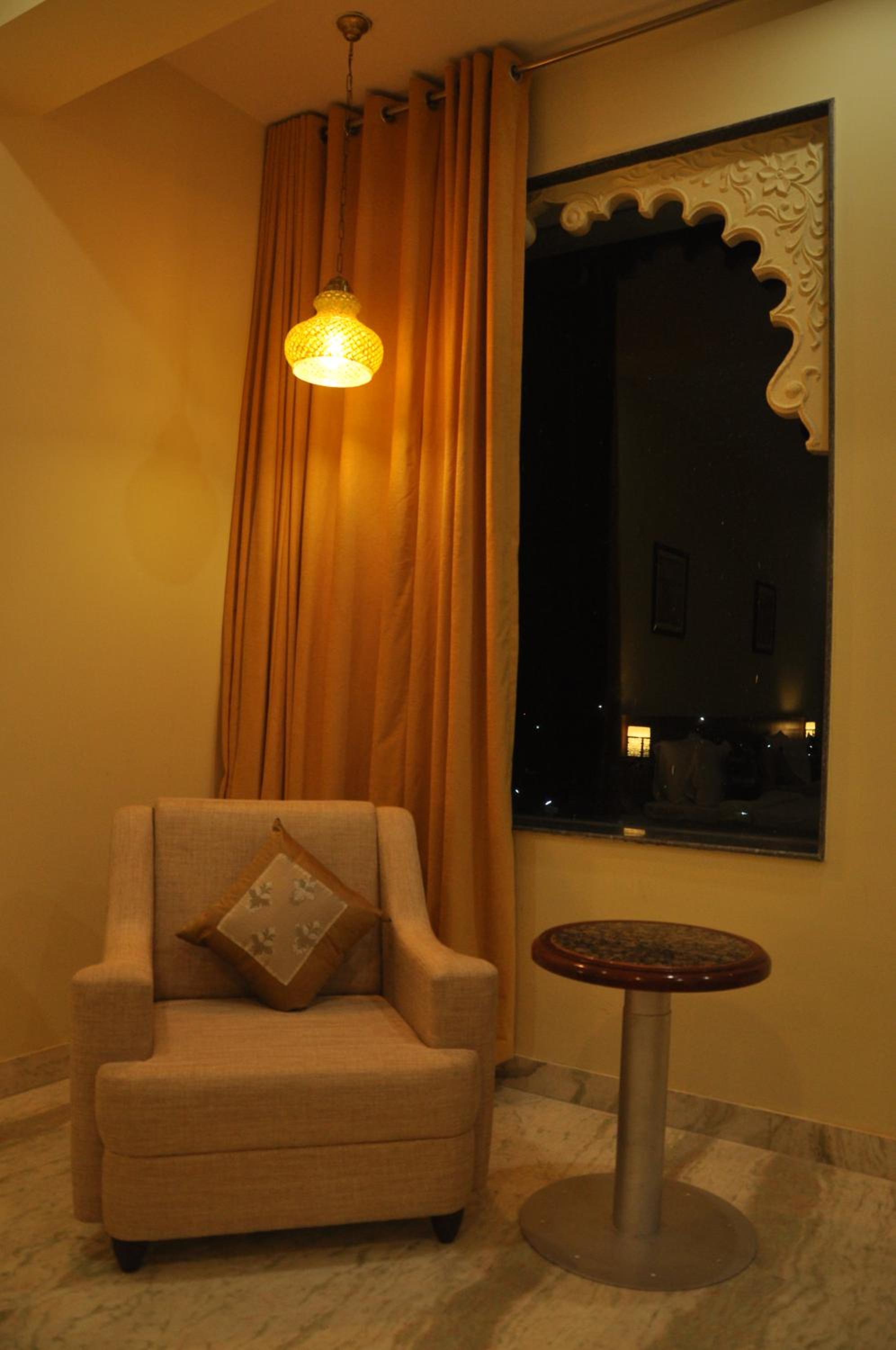 Premier Twin Room - Photo 10