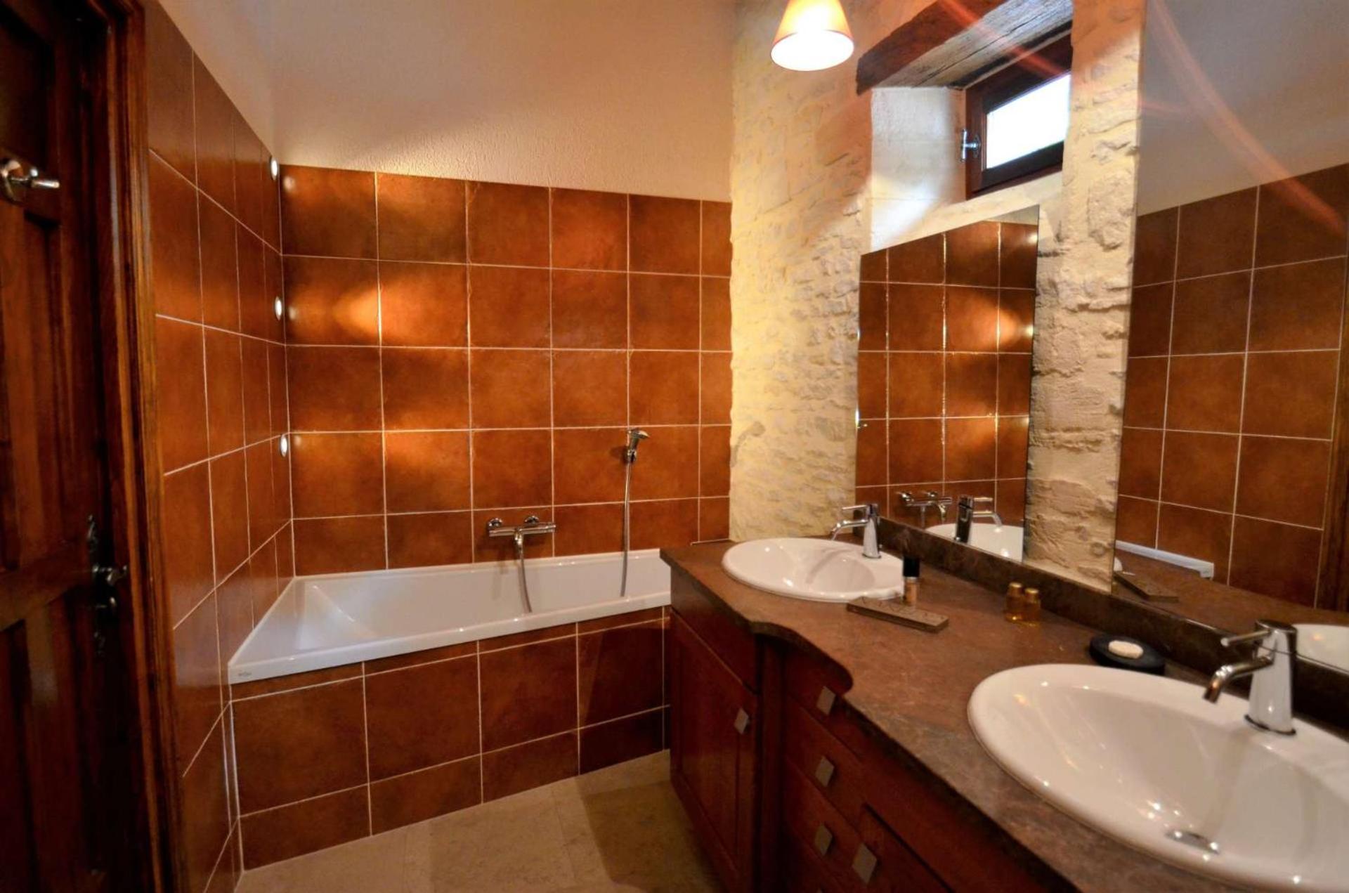 Suite - Photo 6