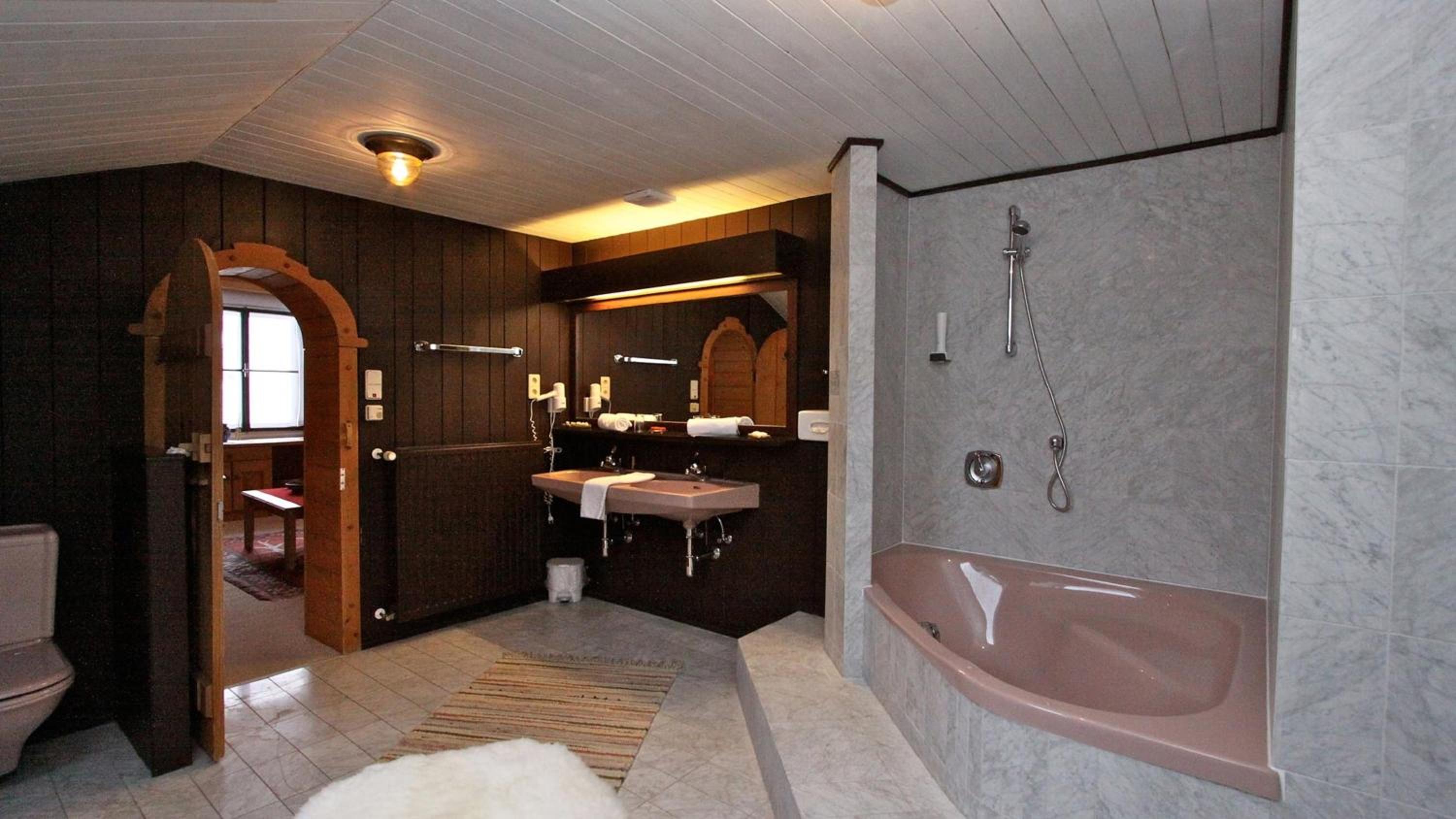 Junior Suite (2 Adults) - Photo 2