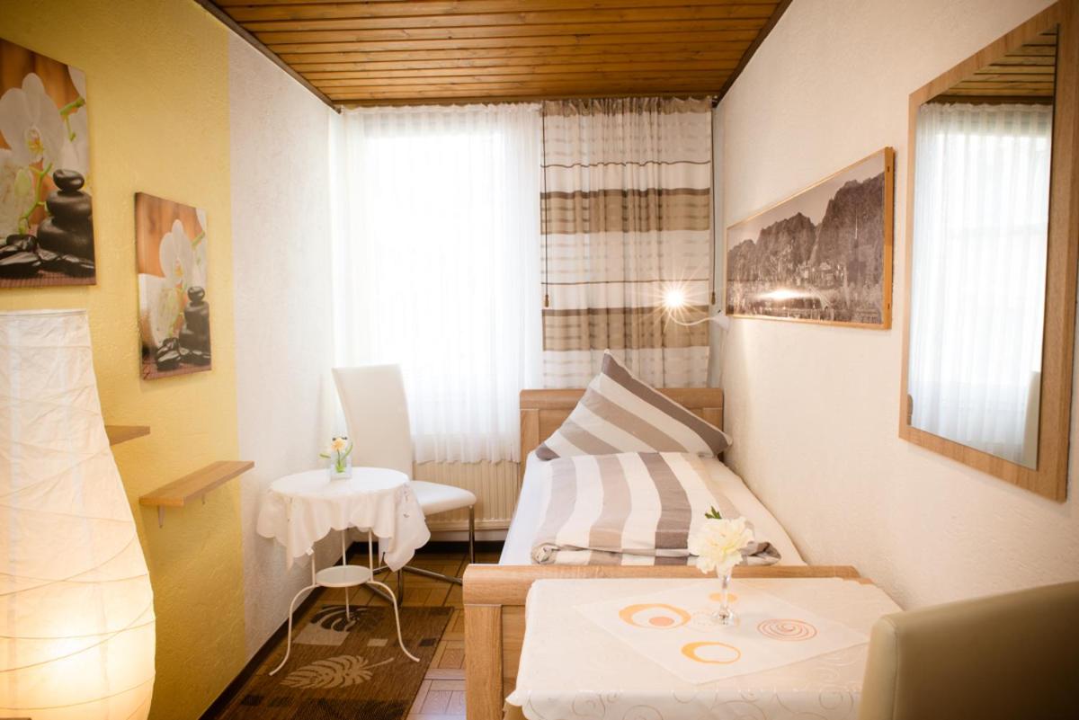 Single Room photo 2
