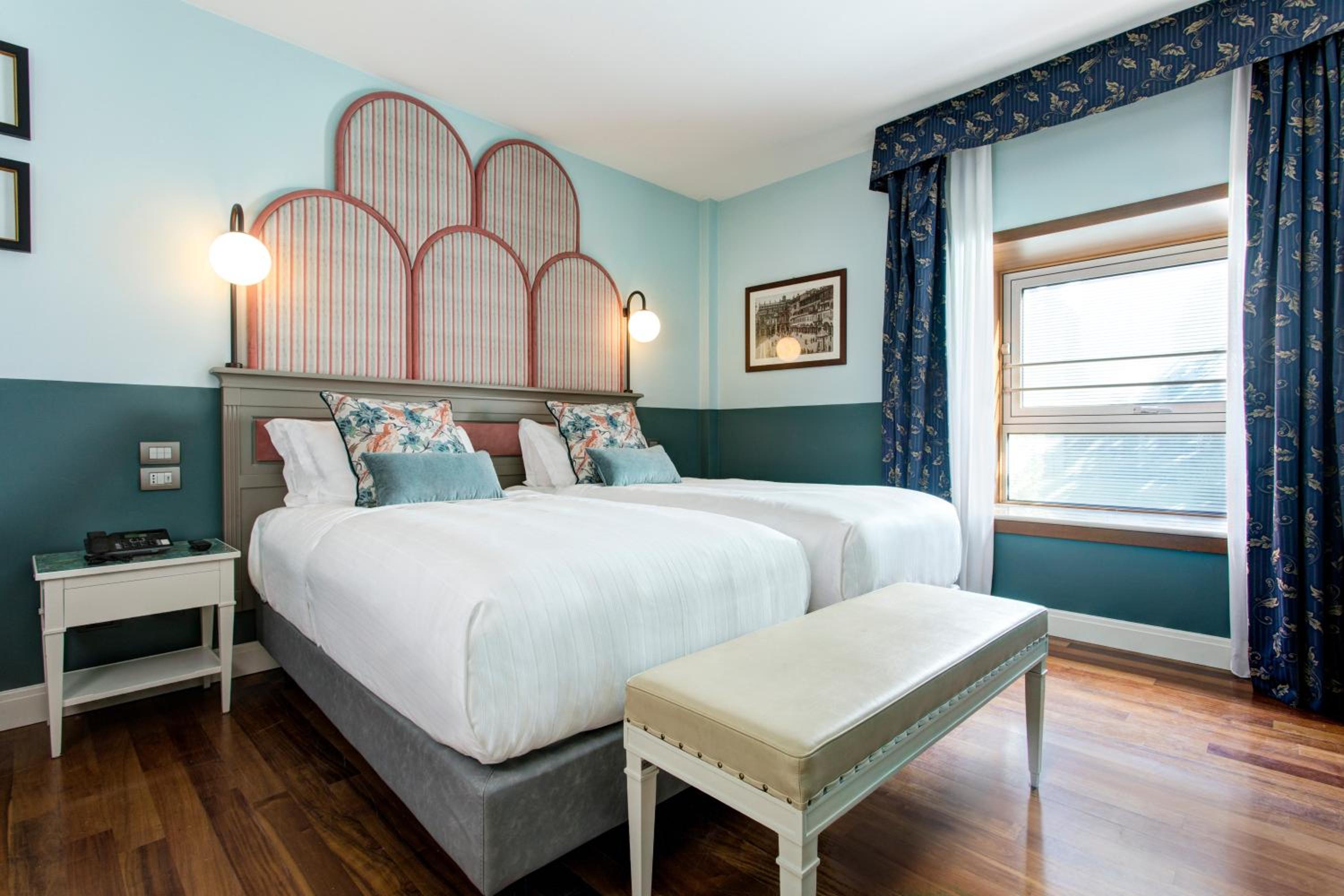 One-Bedroom Suite with Sofa Bed