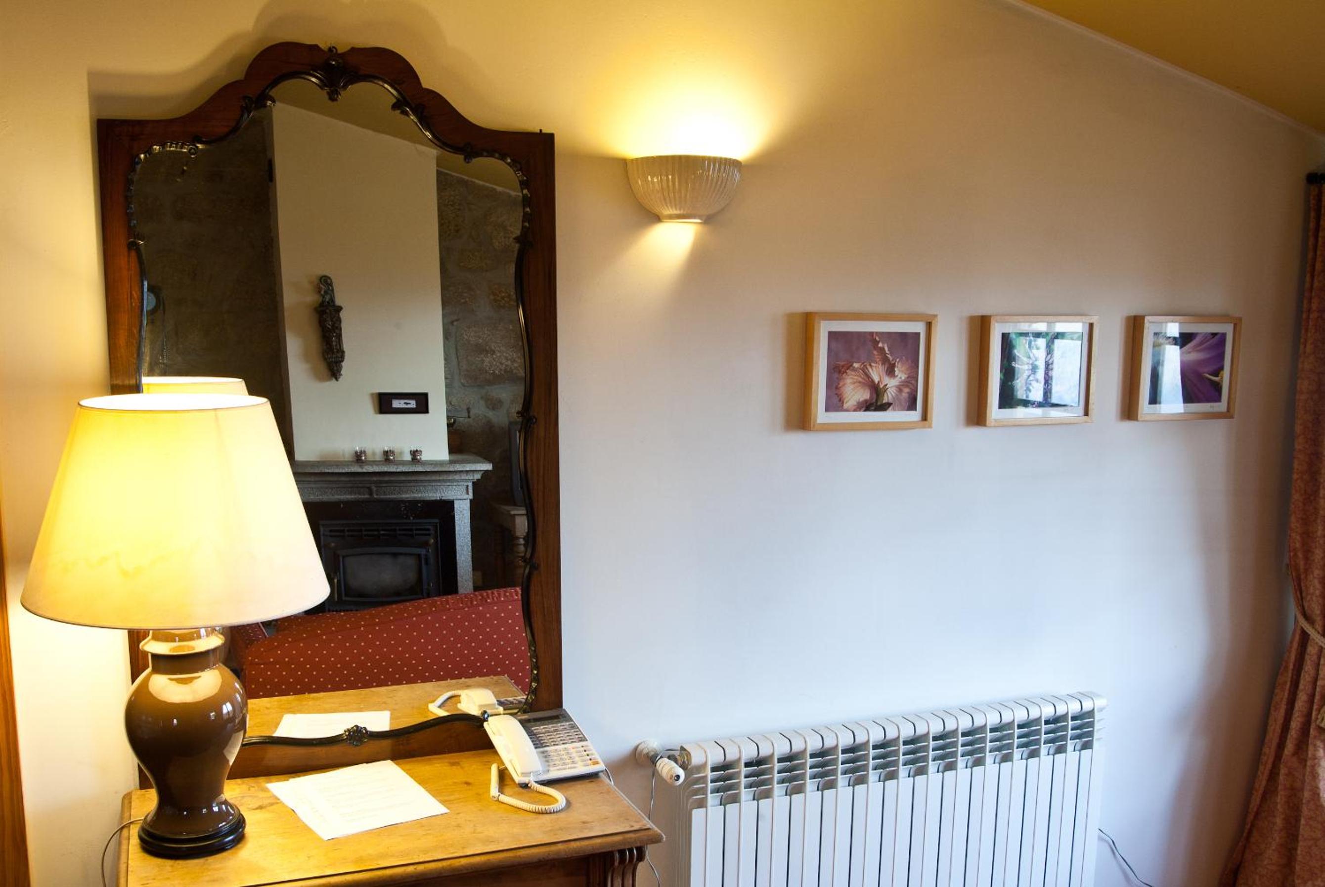 Three-Bedroom Apartment - Photo 4