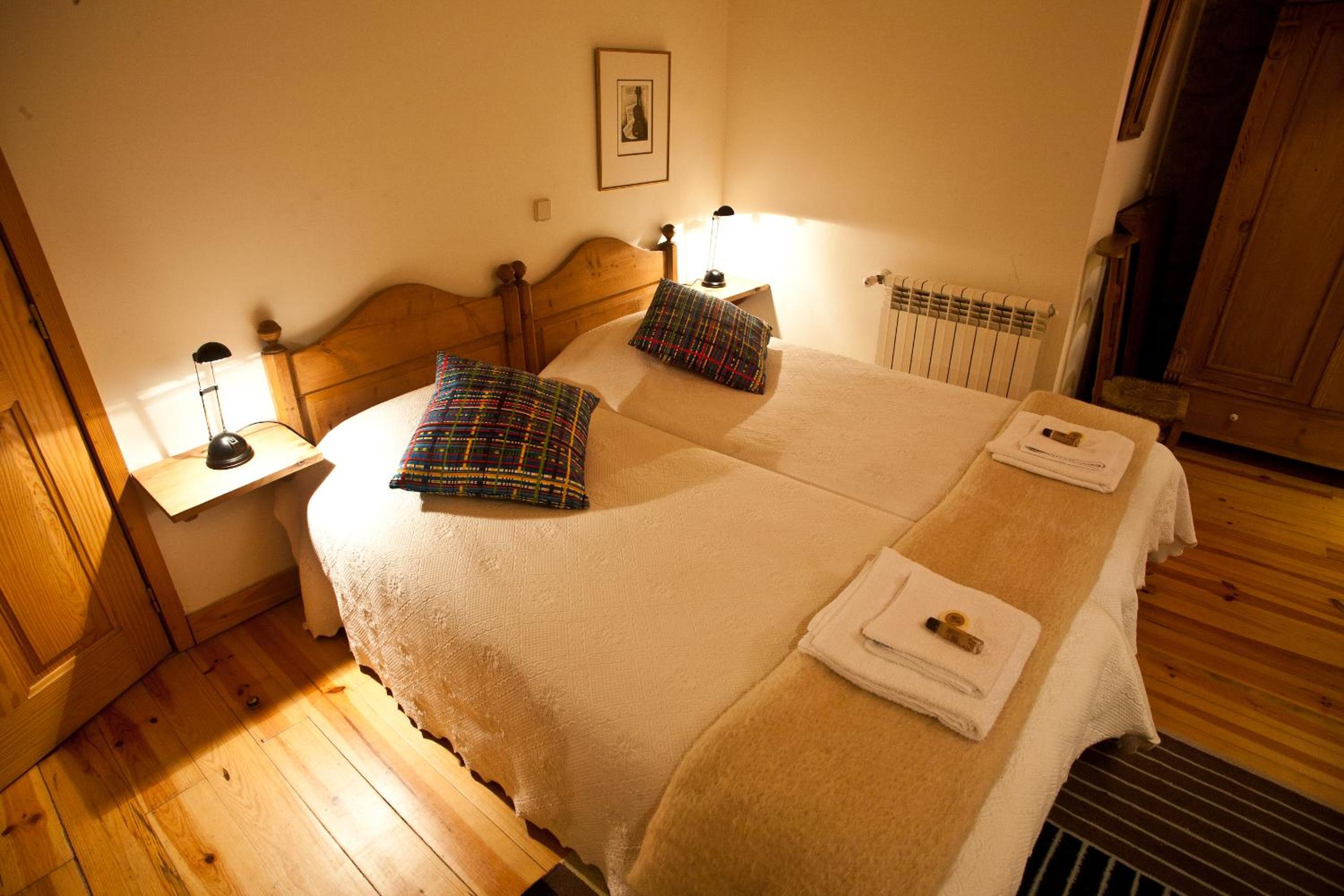 Three-Bedroom Apartment - Photo 2