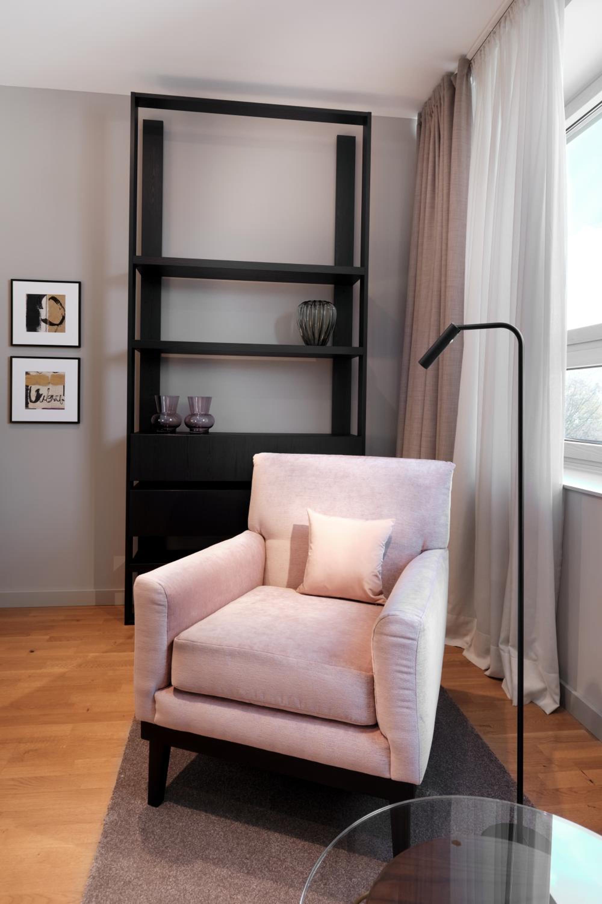 Deluxe Room - Photo 5