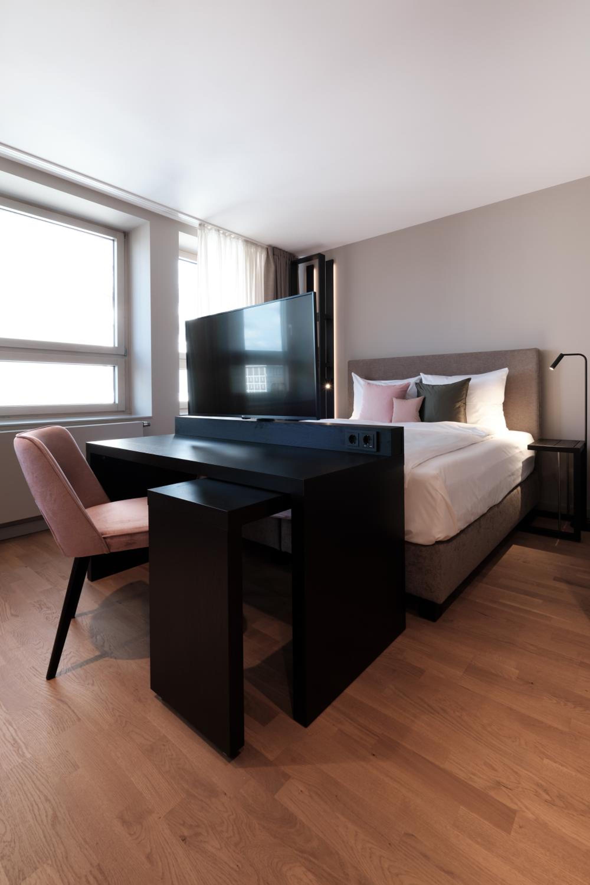 Deluxe Room - Photo 2