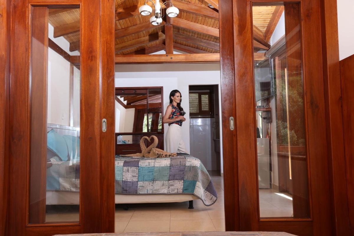 Deluxe Suite with Spa Bath photo 3
